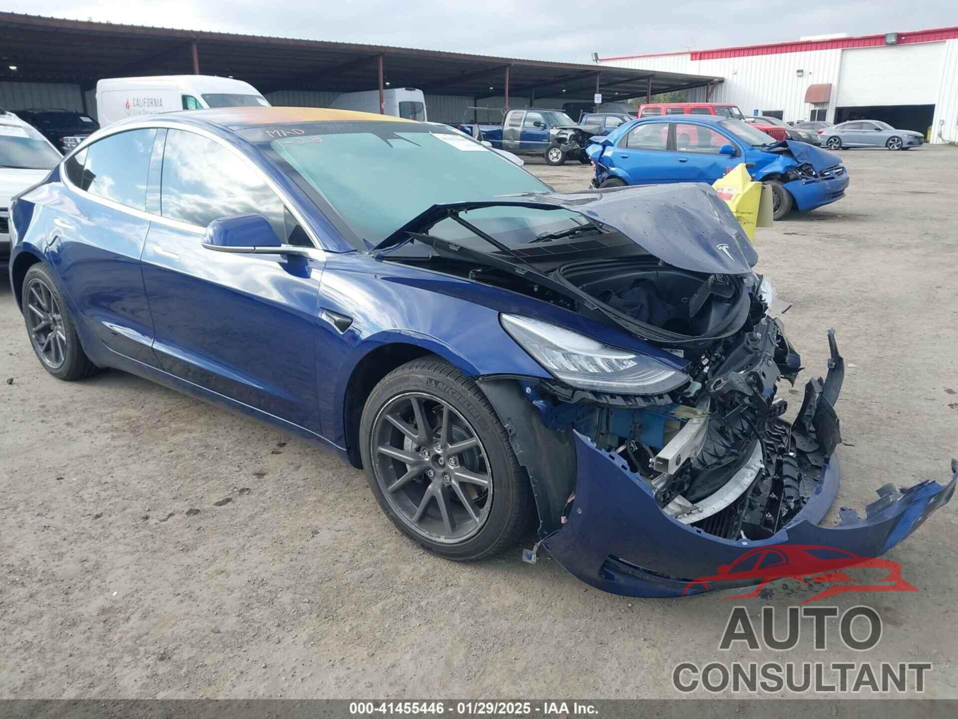 TESLA MODEL 3 2019 - 5YJ3E1EB0KF199490