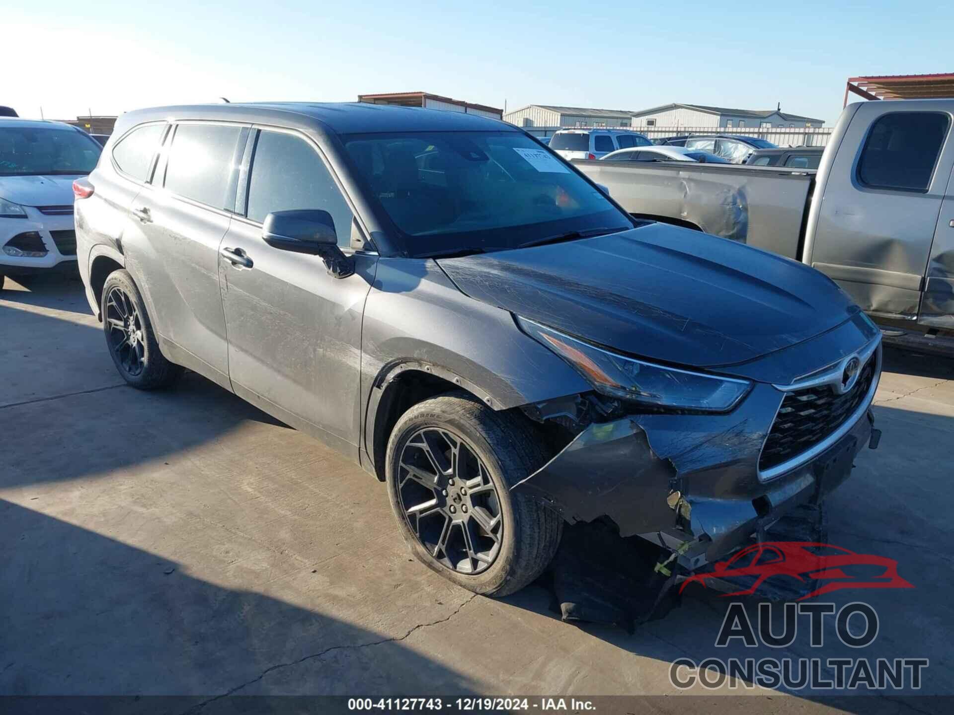 TOYOTA HIGHLANDER 2022 - 5TDCZRAHXNS117987
