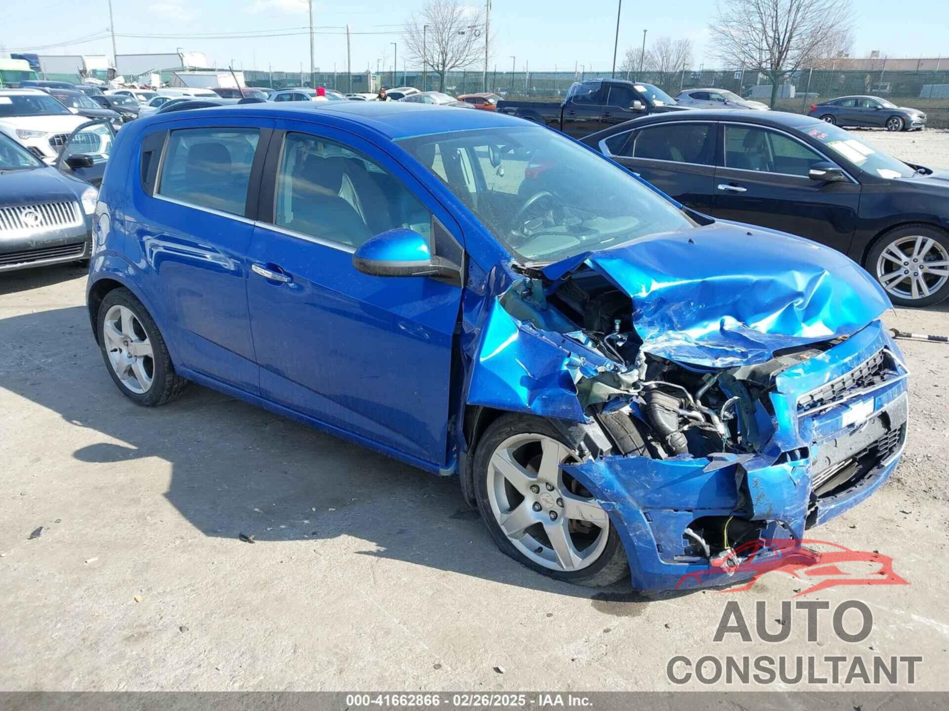 CHEVROLET SONIC 2016 - 1G1JE6SB5G4150771