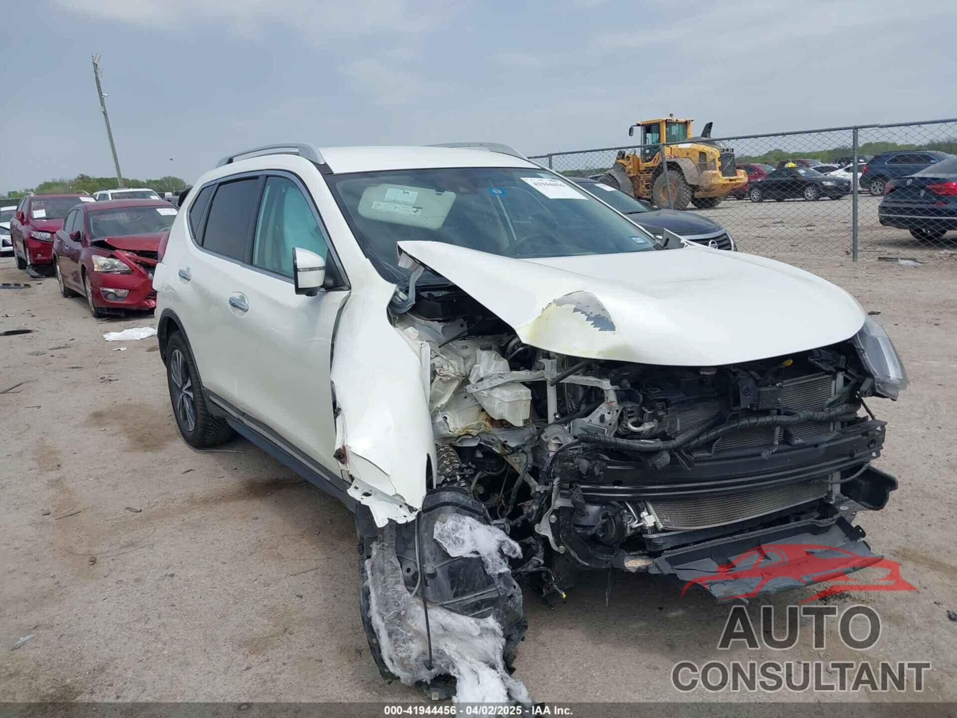 NISSAN ROGUE 2017 - 5N1AT2MT1HC848101
