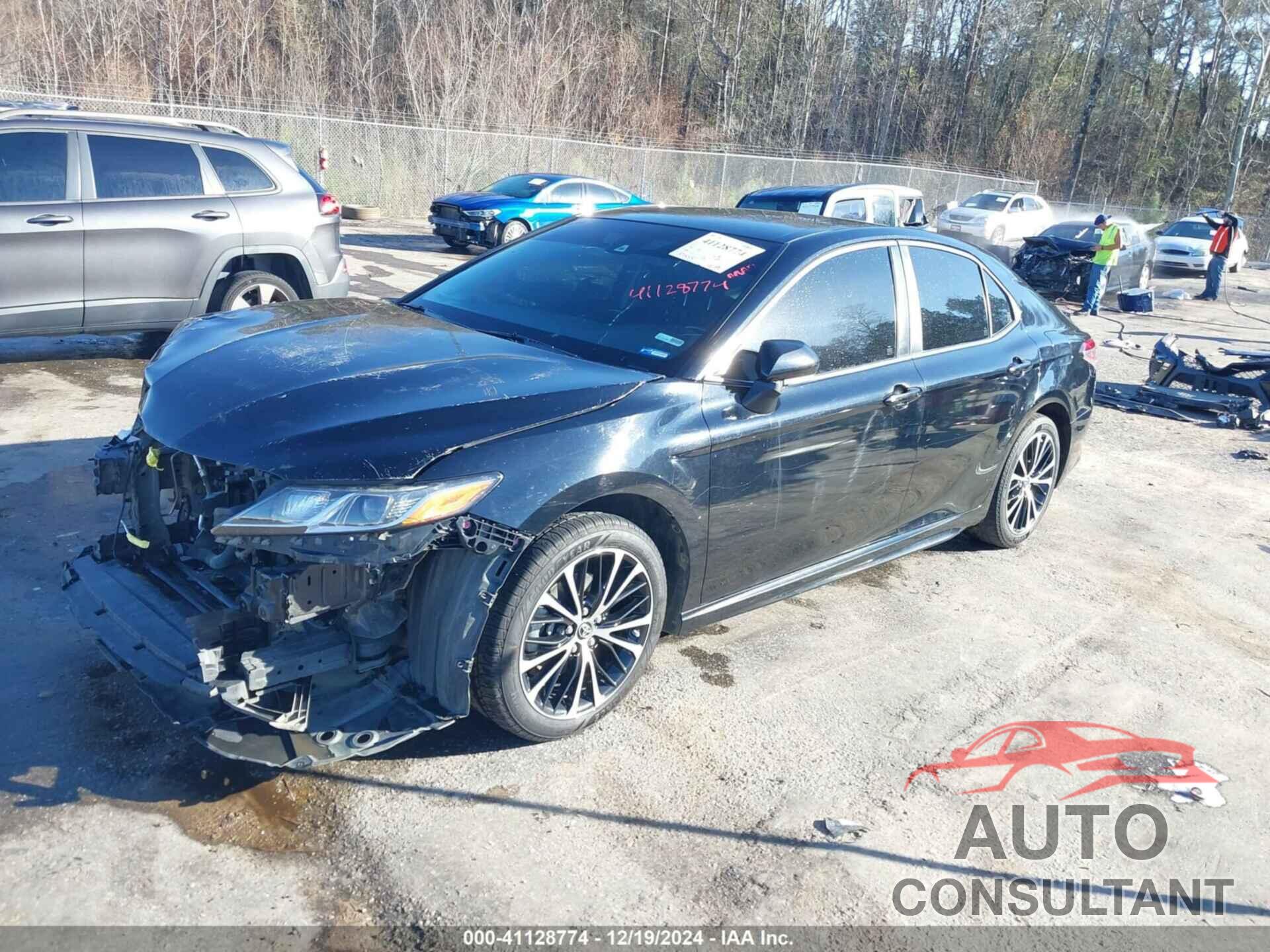 TOYOTA CAMRY 2018 - JTNB11HK9J3003623