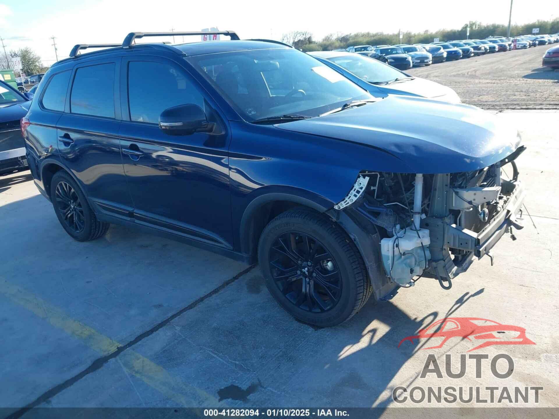 MITSUBISHI OUTLANDER 2018 - JA4AD3A34JZ028412