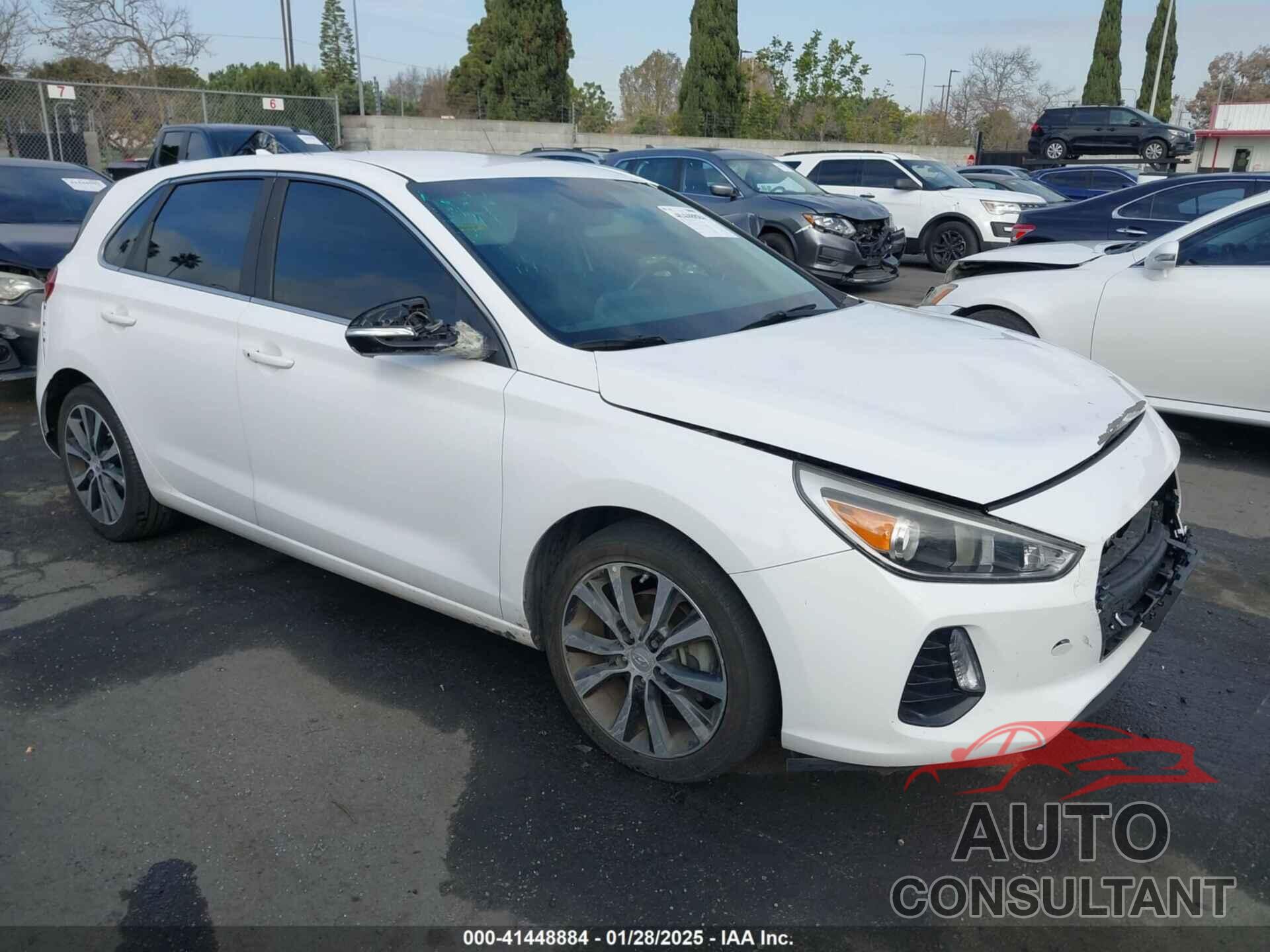 HYUNDAI ELANTRA GT 2018 - KMHH35LE2JU039113