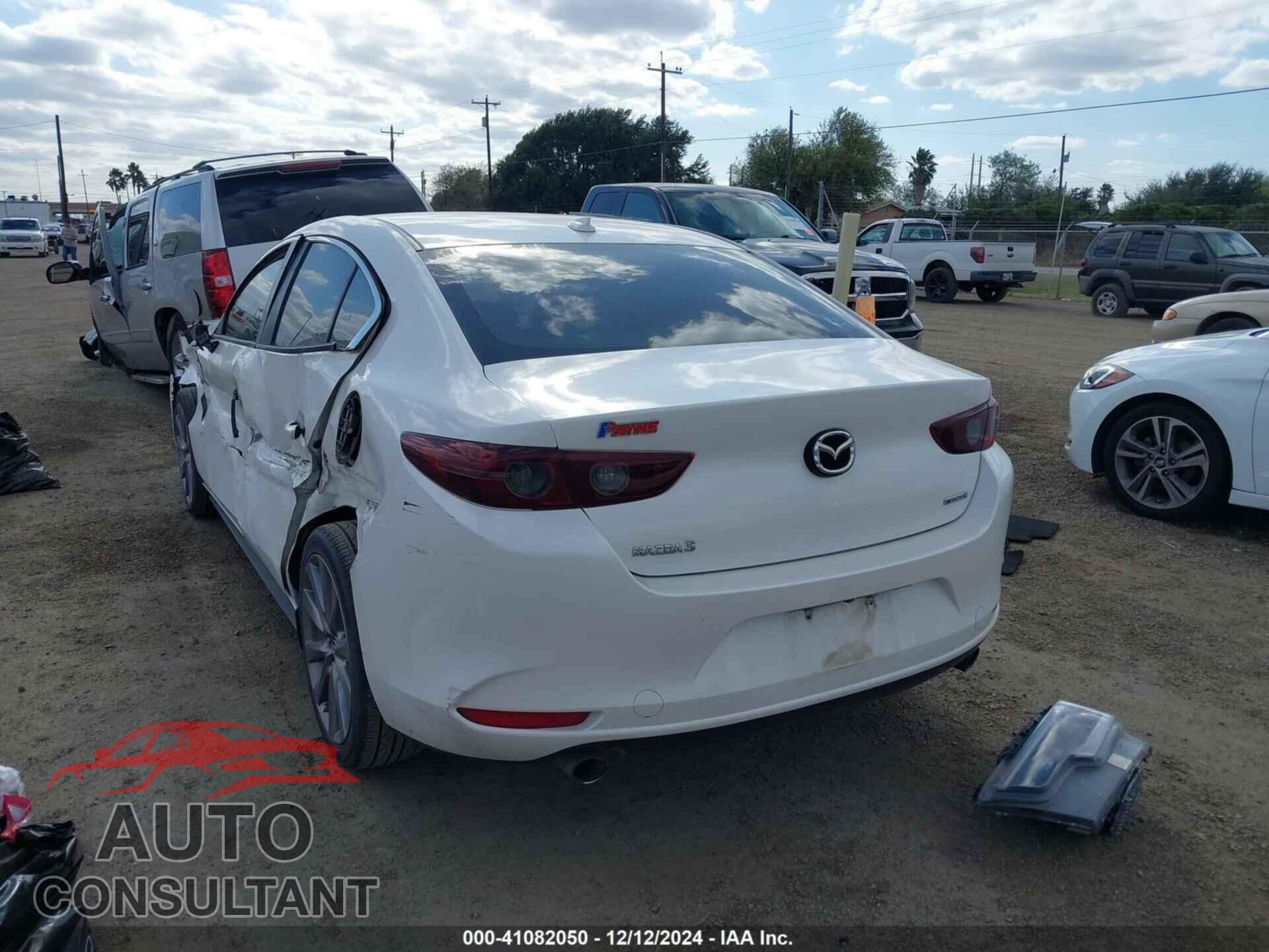 MAZDA MAZDA3 2019 - 3MZBPADL8KM110158