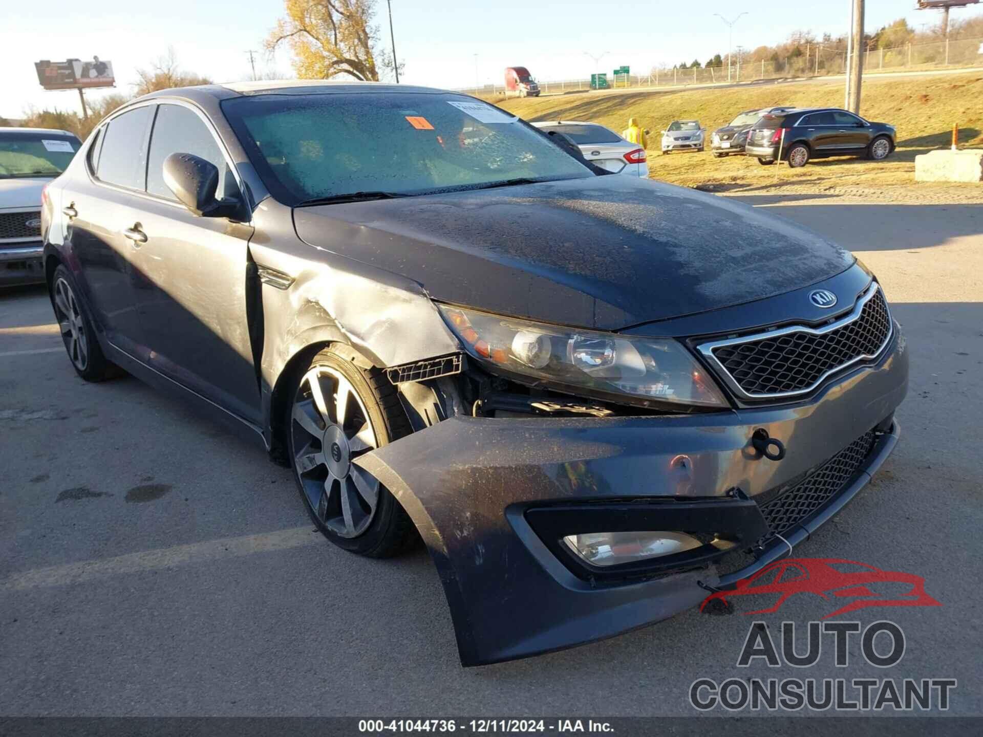 KIA OPTIMA 2011 - KNAGR4A68B5113017