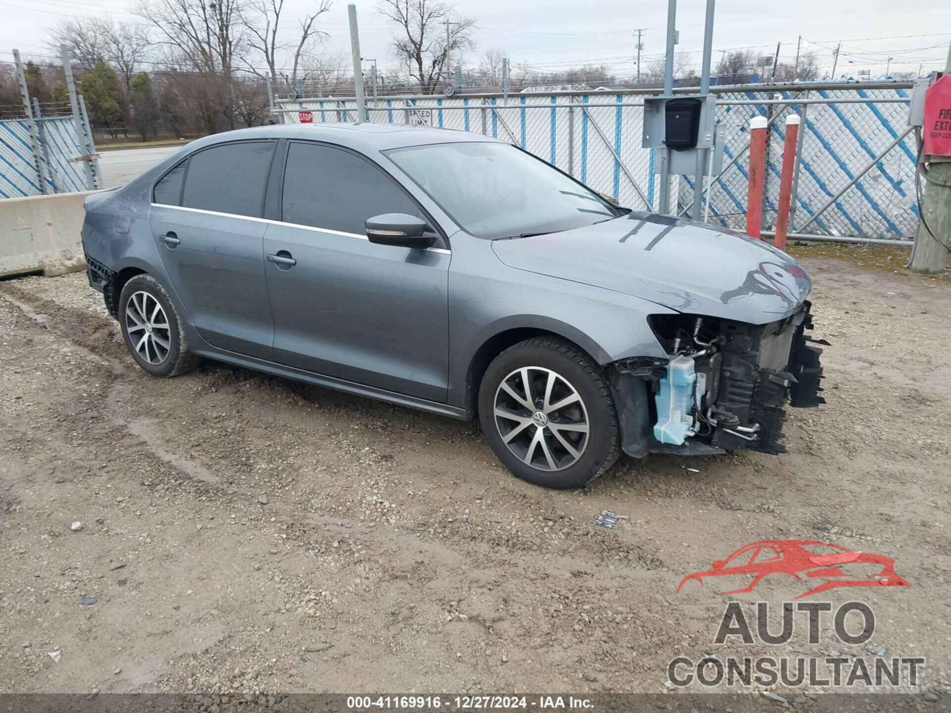 VOLKSWAGEN JETTA 2018 - 3VWDB7AJ4JM249019