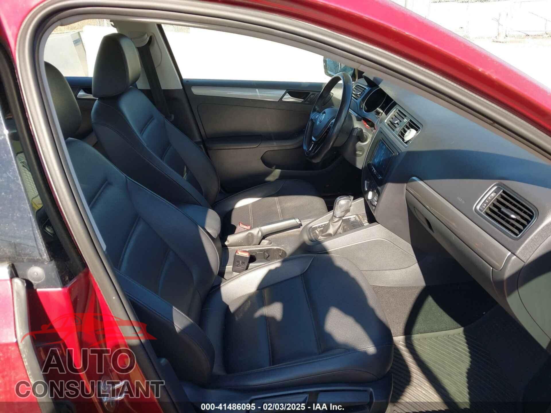 VOLKSWAGEN JETTA 2017 - 3VWDB7AJ7HM385283