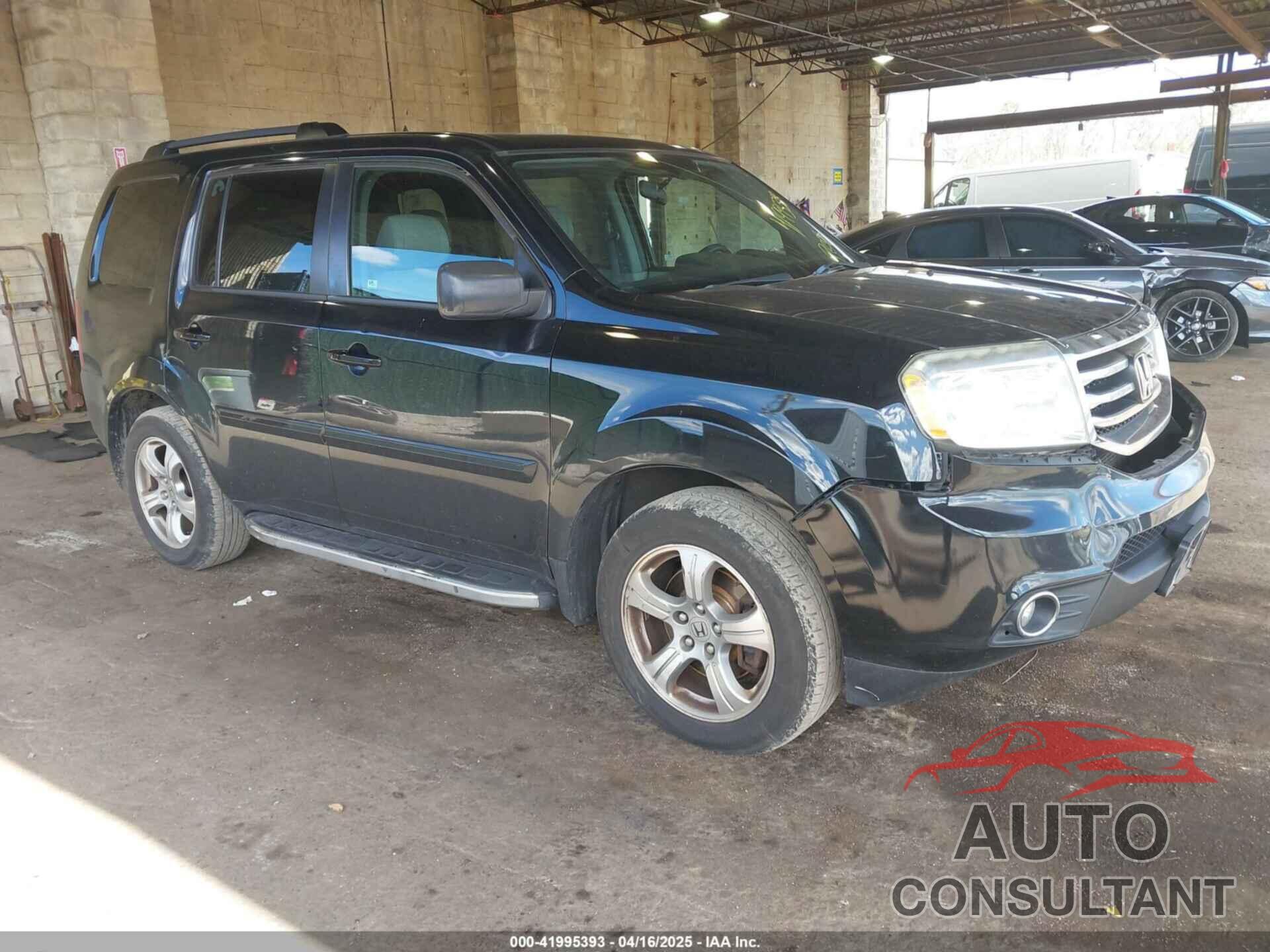 HONDA PILOT 2015 - 5FNYF4H40FB005273