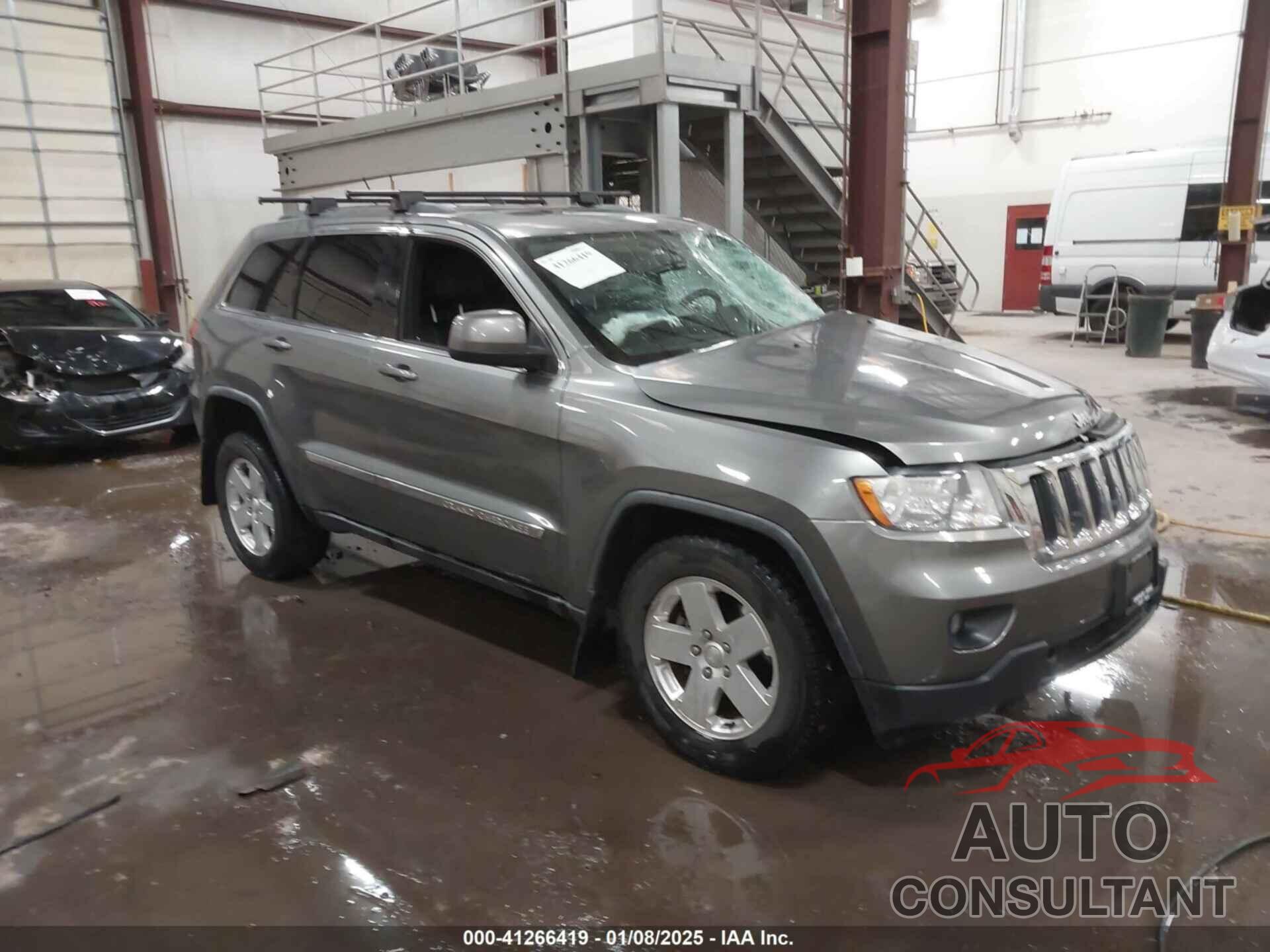 JEEP GRAND CHEROKEE 2011 - 1J4RR4GG7BC736016