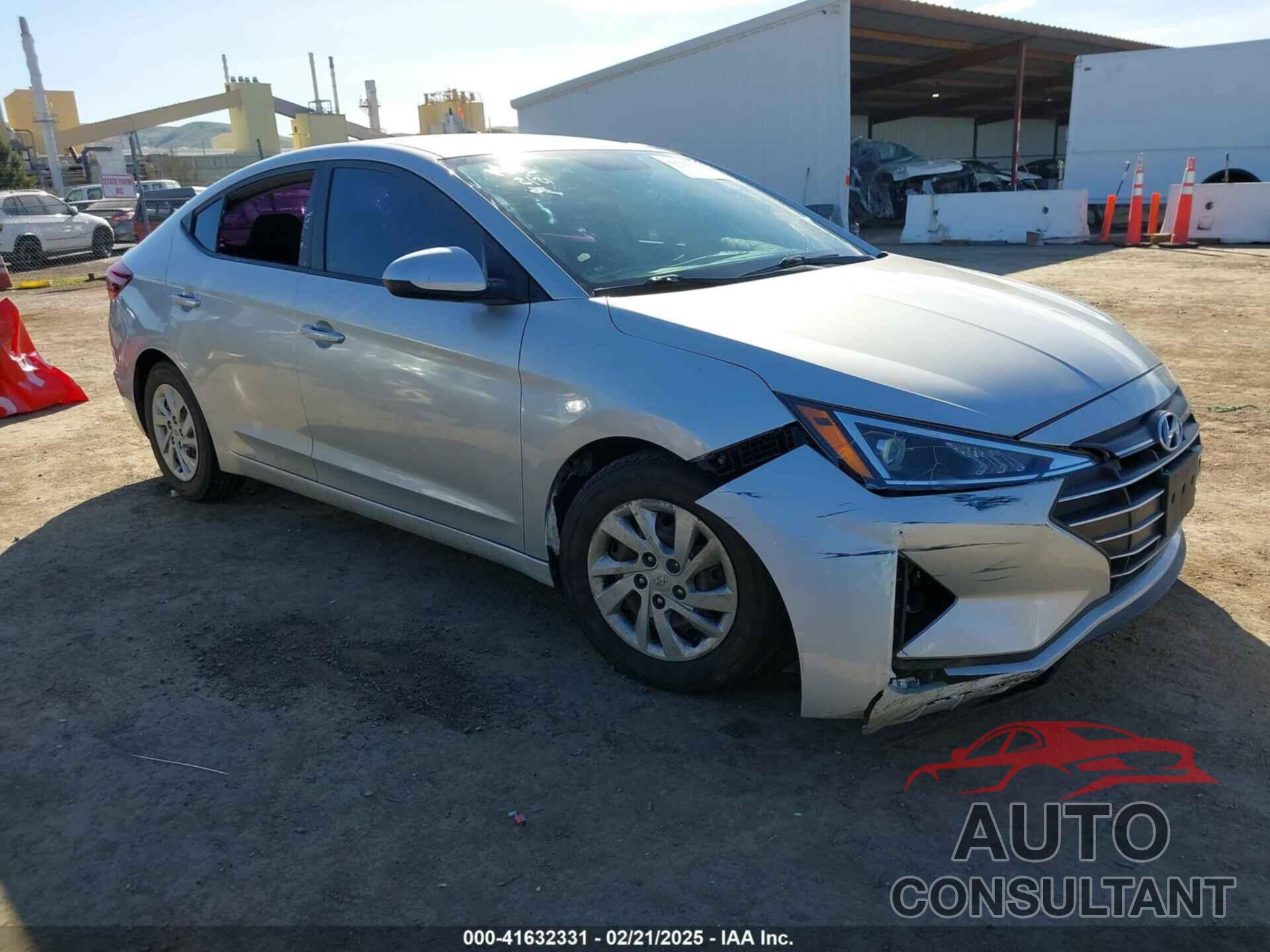 HYUNDAI ELANTRA 2019 - 5NPD74LF0KH483497