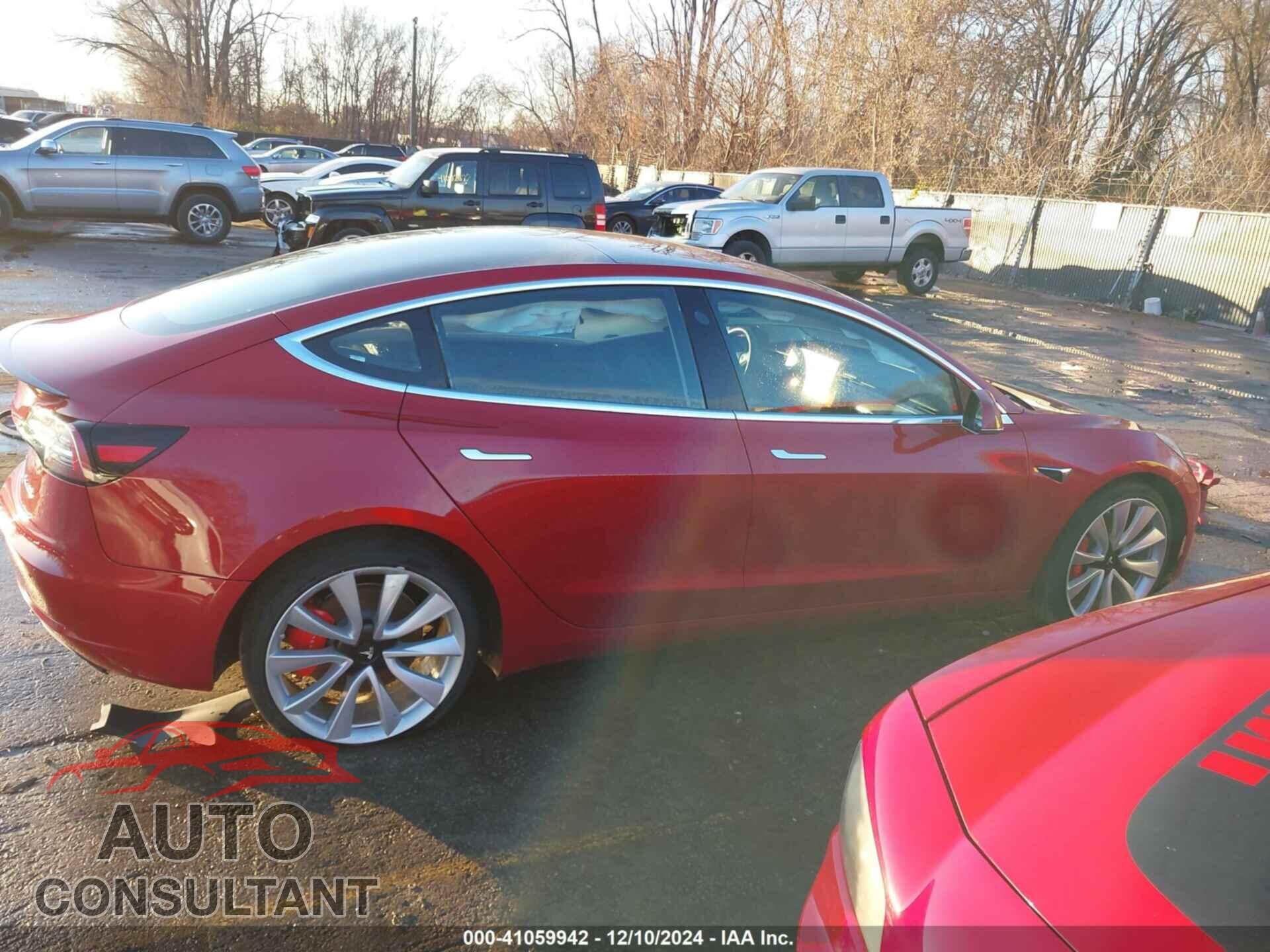 TESLA MODEL 3 2018 - 5YJ3E1EB3JF083652