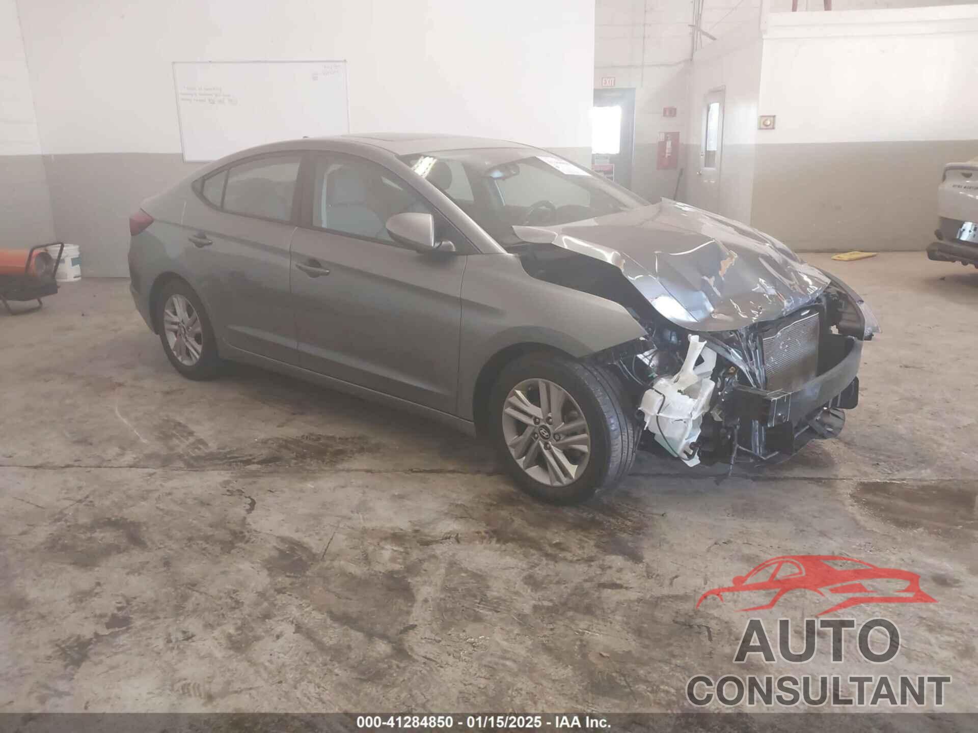 HYUNDAI ELANTRA 2019 - KMHD84LF0KU831796