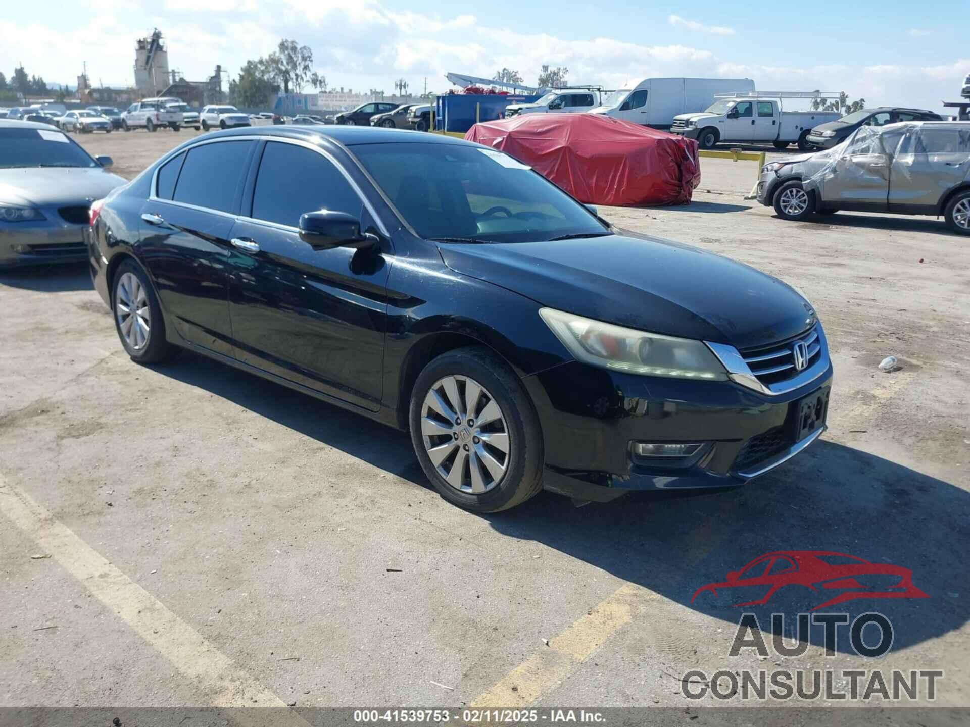 HONDA ACCORD 2013 - 1HGCR3F86DA000555