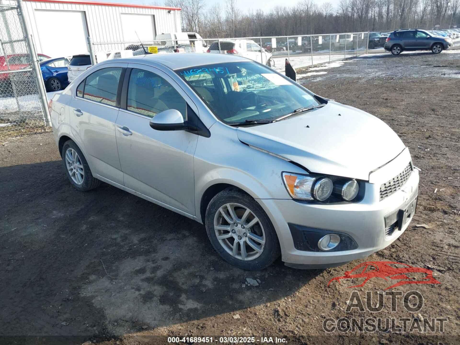CHEVROLET SONIC 2012 - 1G1JC5SH3C4150153
