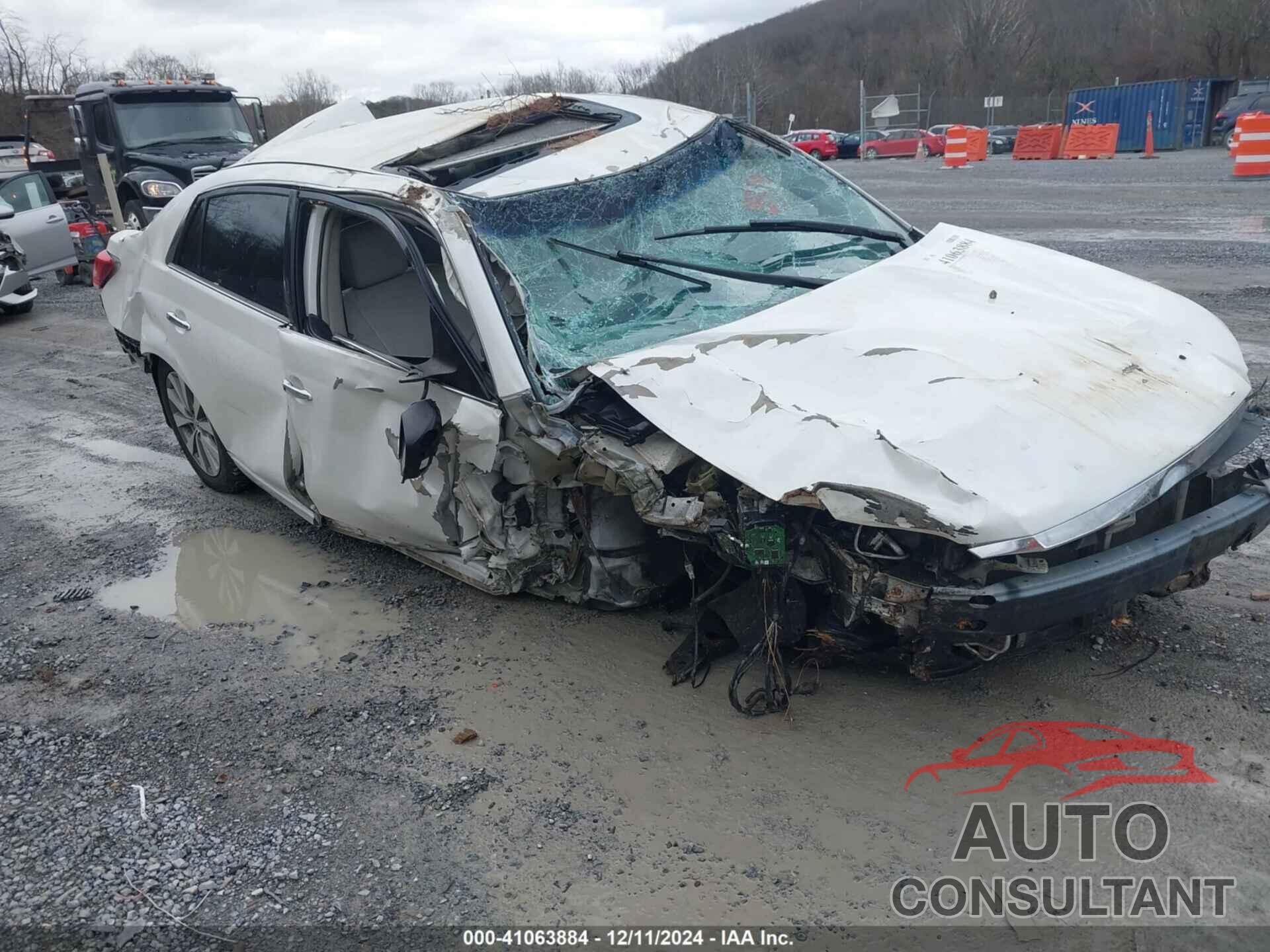 TOYOTA AVALON 2011 - 4T1BK3DB5BU420215