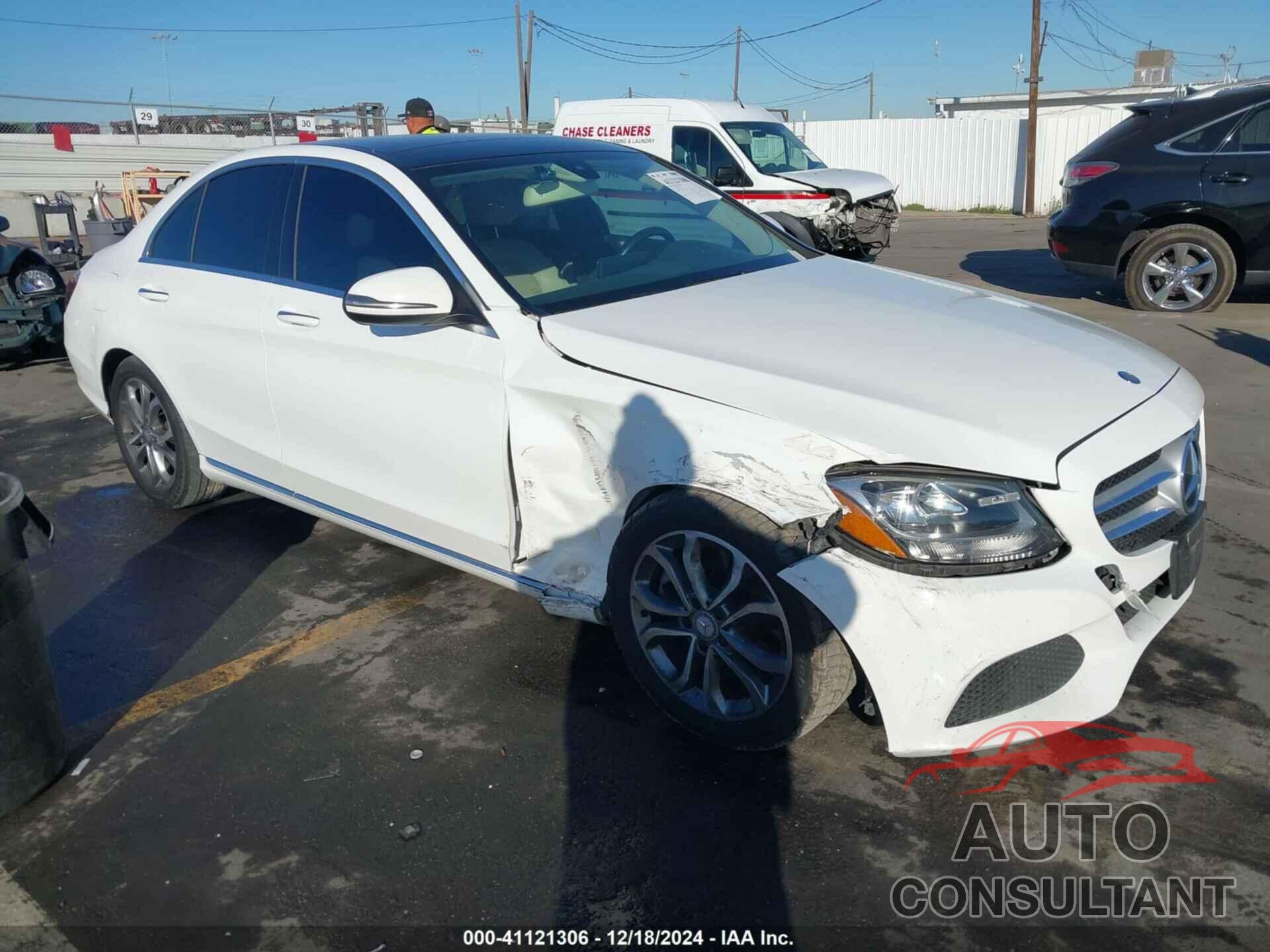 MERCEDES-BENZ C 300 2016 - 55SWF4JB3GU163221