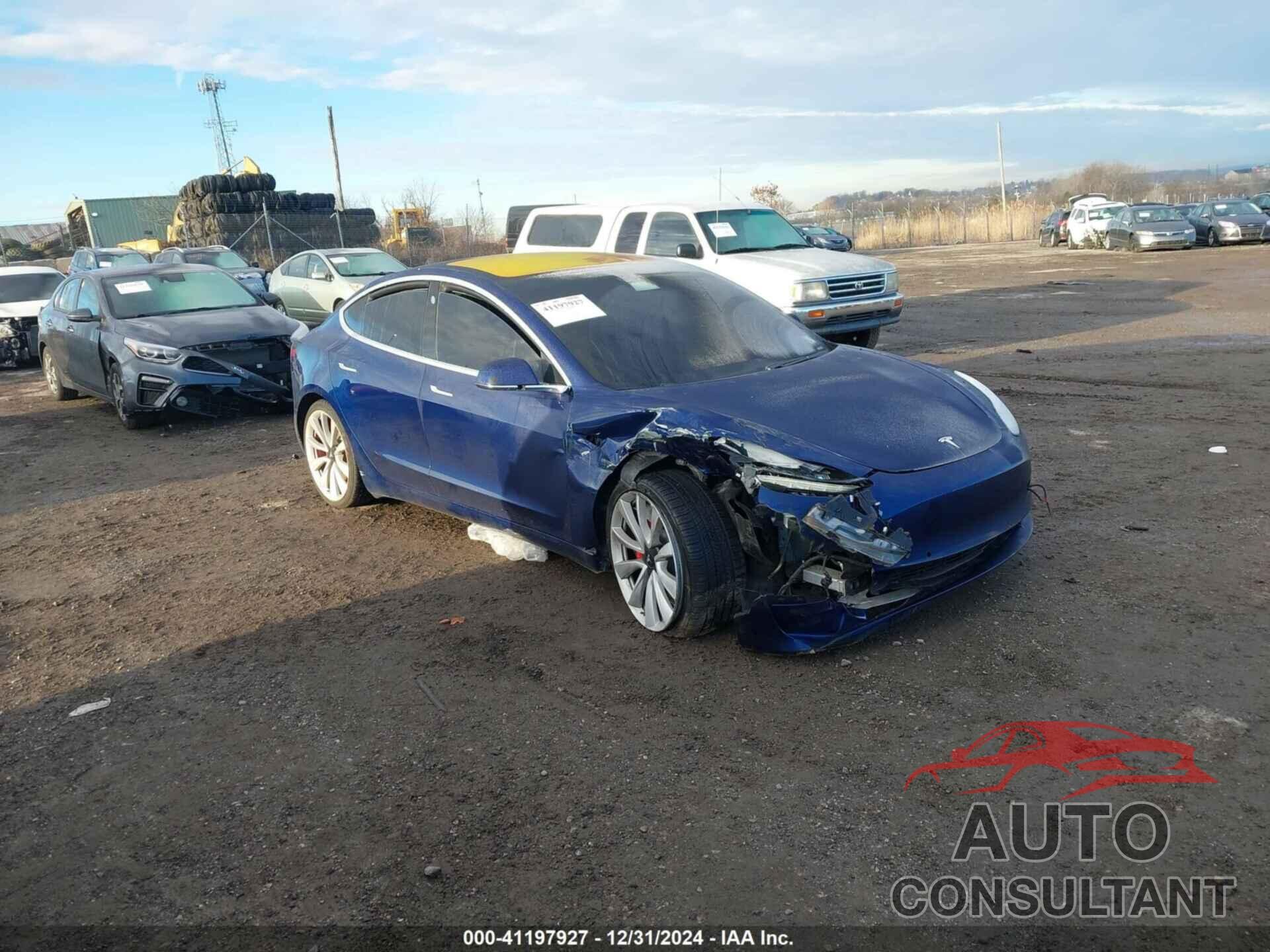 TESLA MODEL 3 2018 - 5YJ3E1EBXJF084121