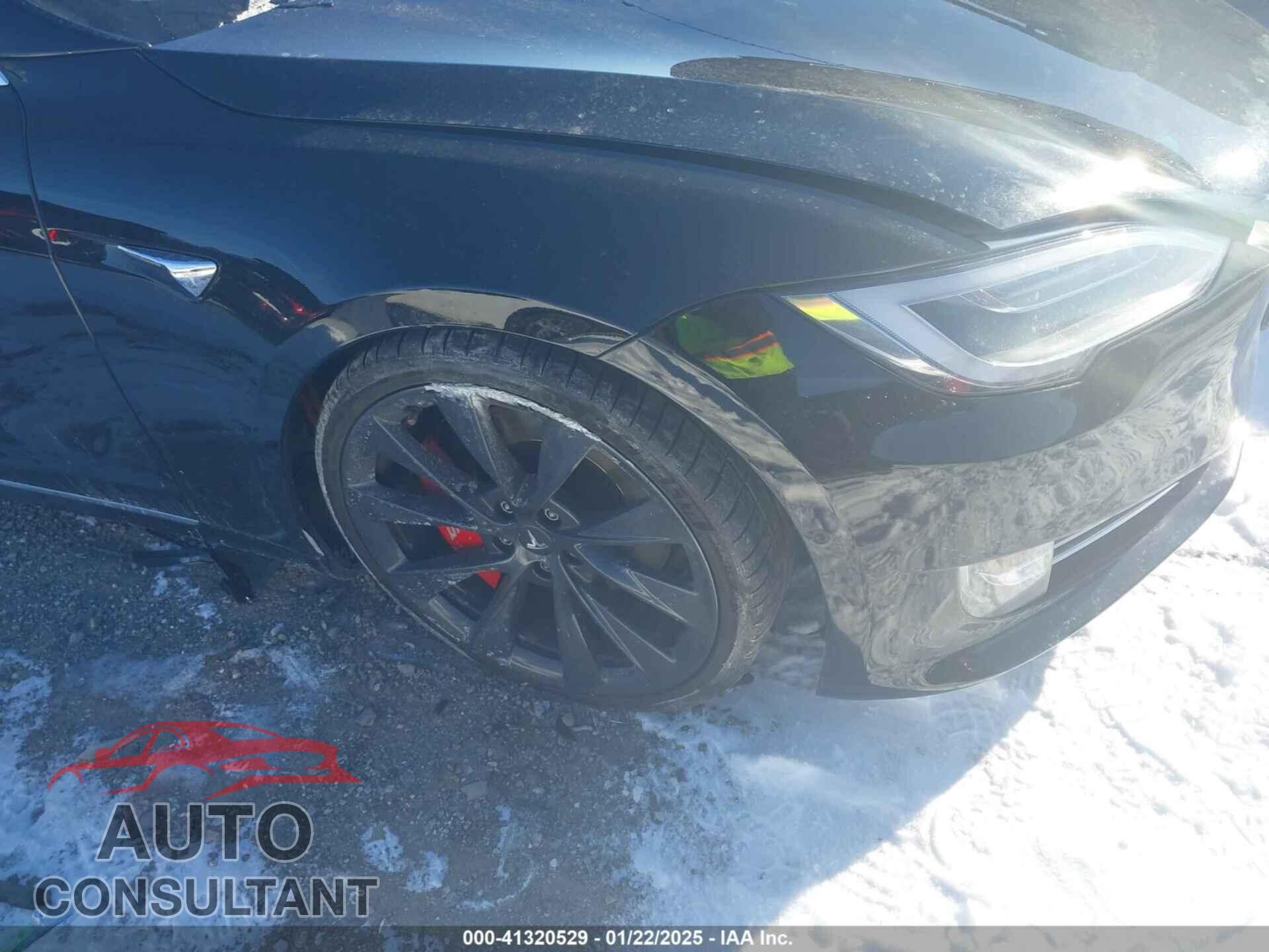 TESLA MODEL S 2018 - 5YJSA1E28JF243550