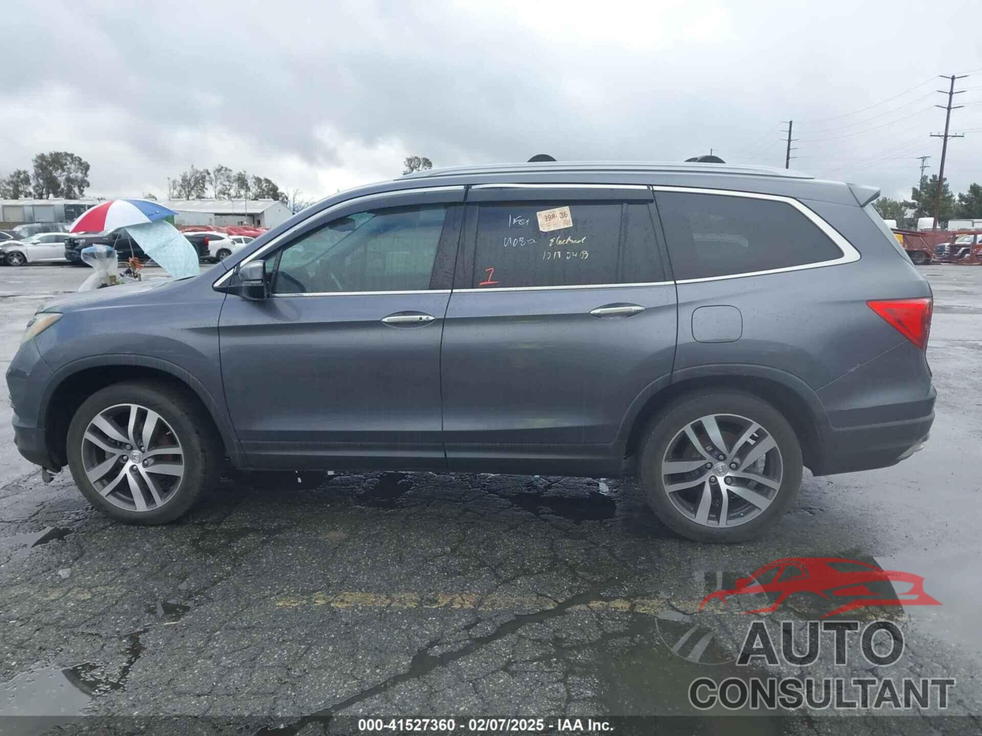 HONDA PILOT 2016 - 5FNYF5H98GB047032
