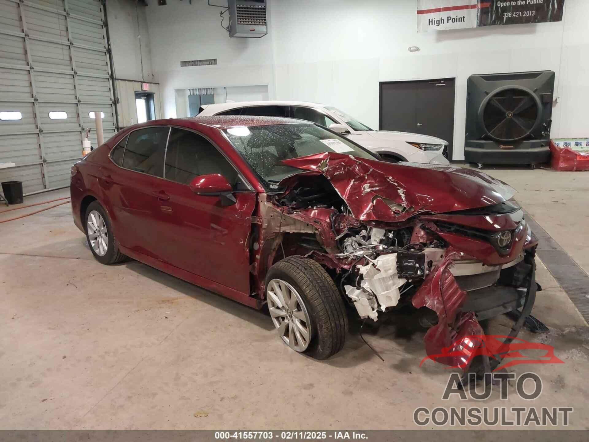 TOYOTA CAMRY 2019 - 4T1B11HK2KU737712