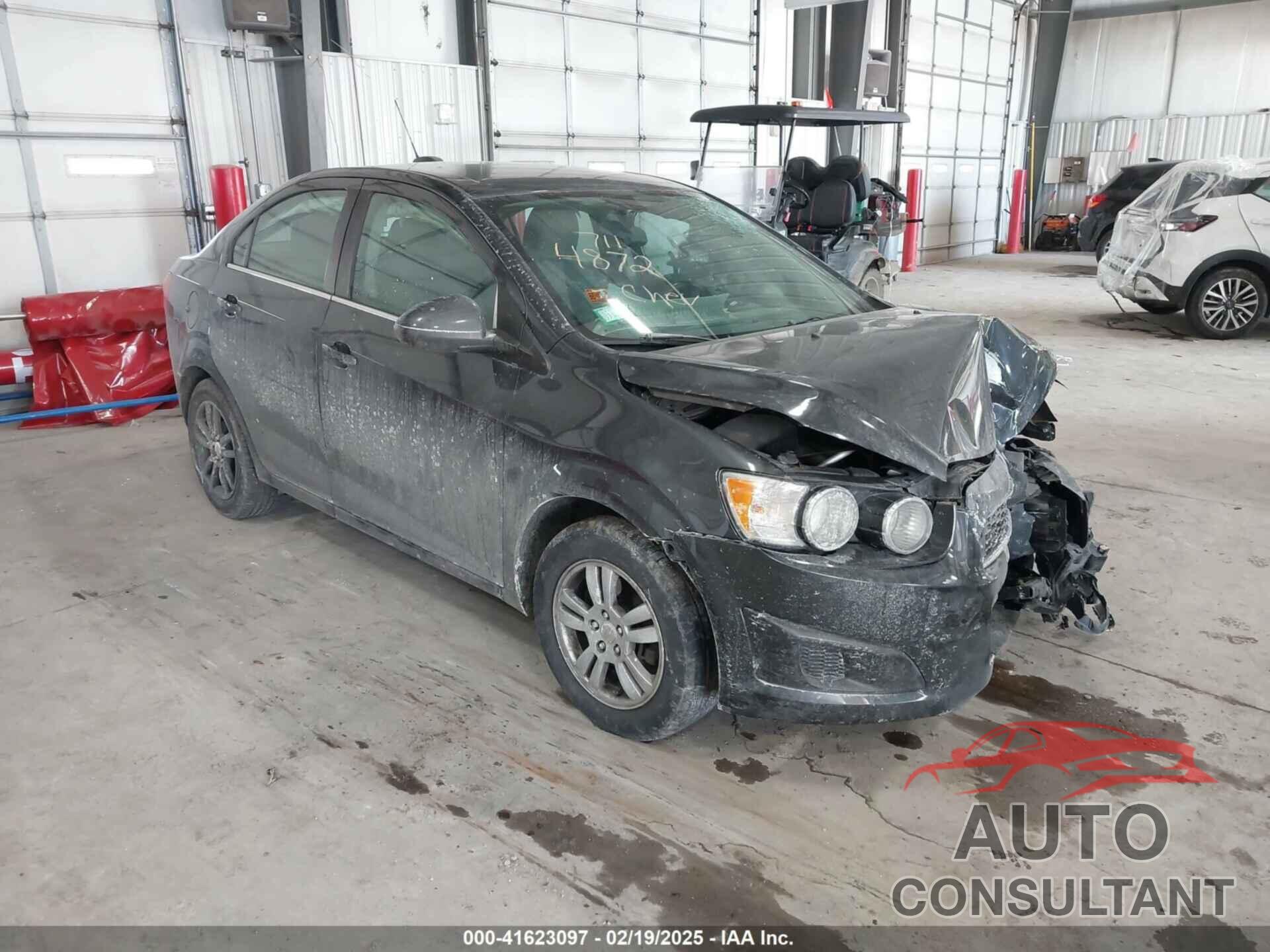 CHEVROLET SONIC 2015 - 1G1JC5SH9F4174588