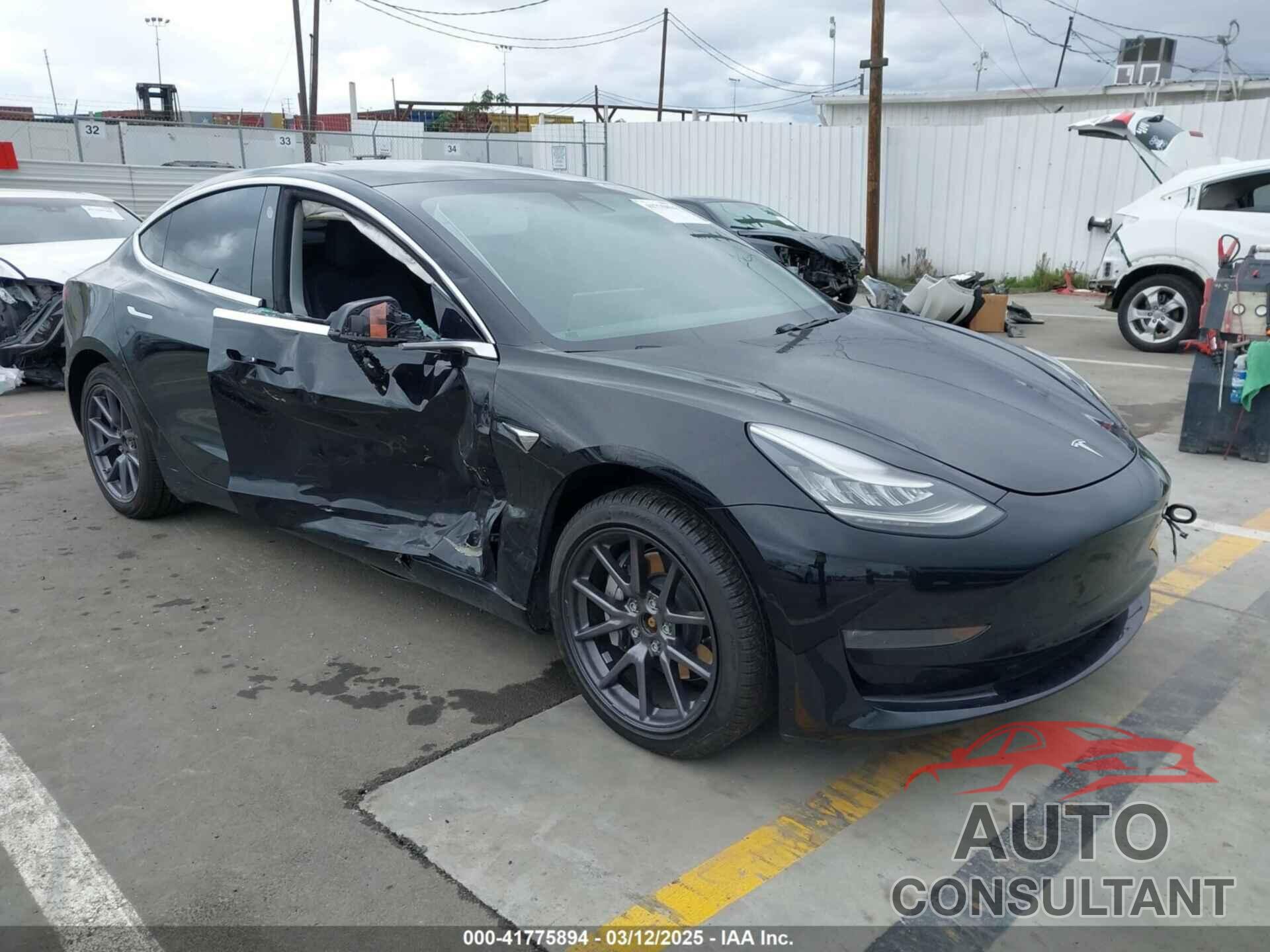 TESLA MODEL 3 2019 - 5YJ3E1EB2KF451692