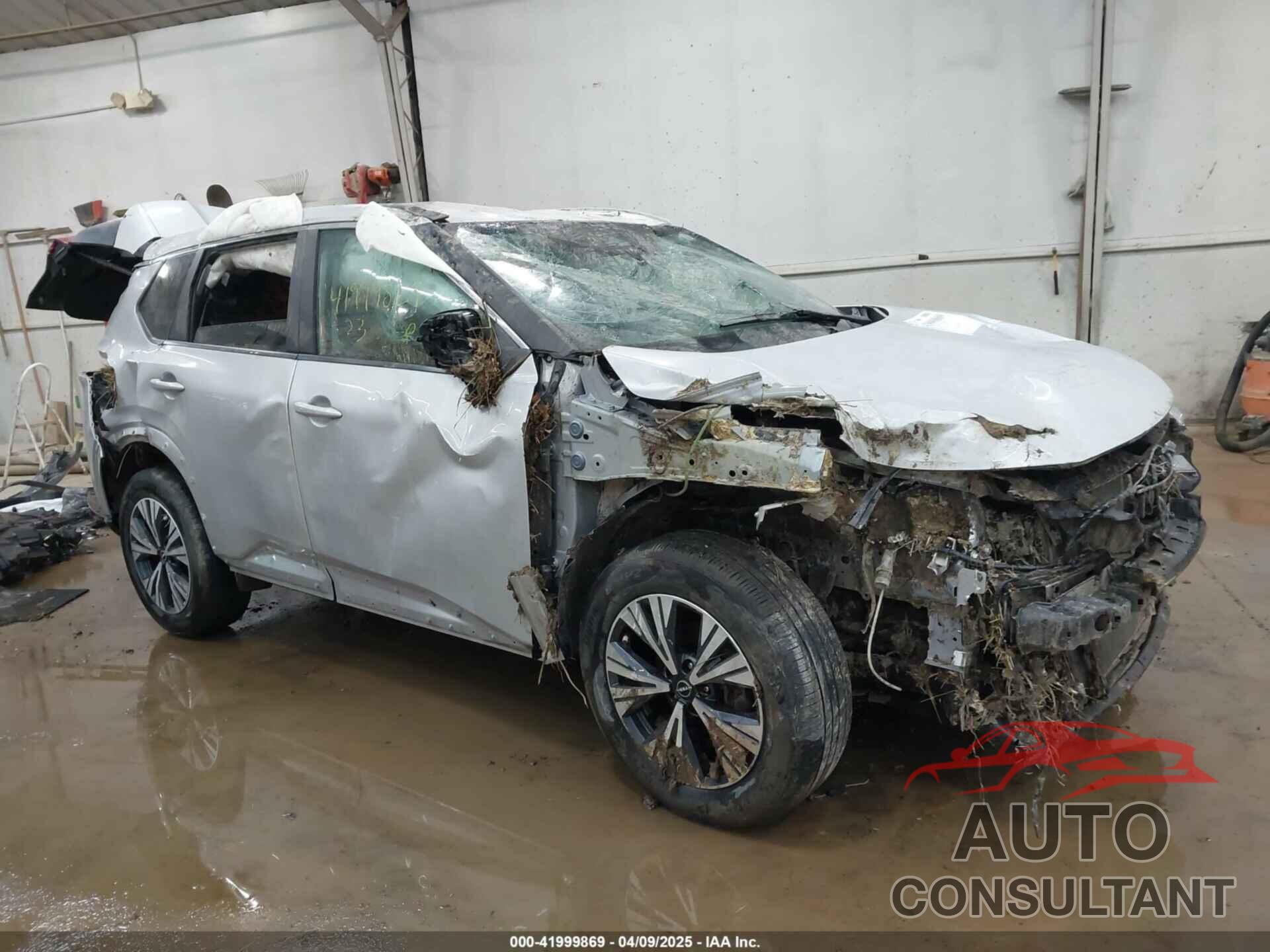 NISSAN ROGUE 2023 - 5N1BT3BB9PC804379