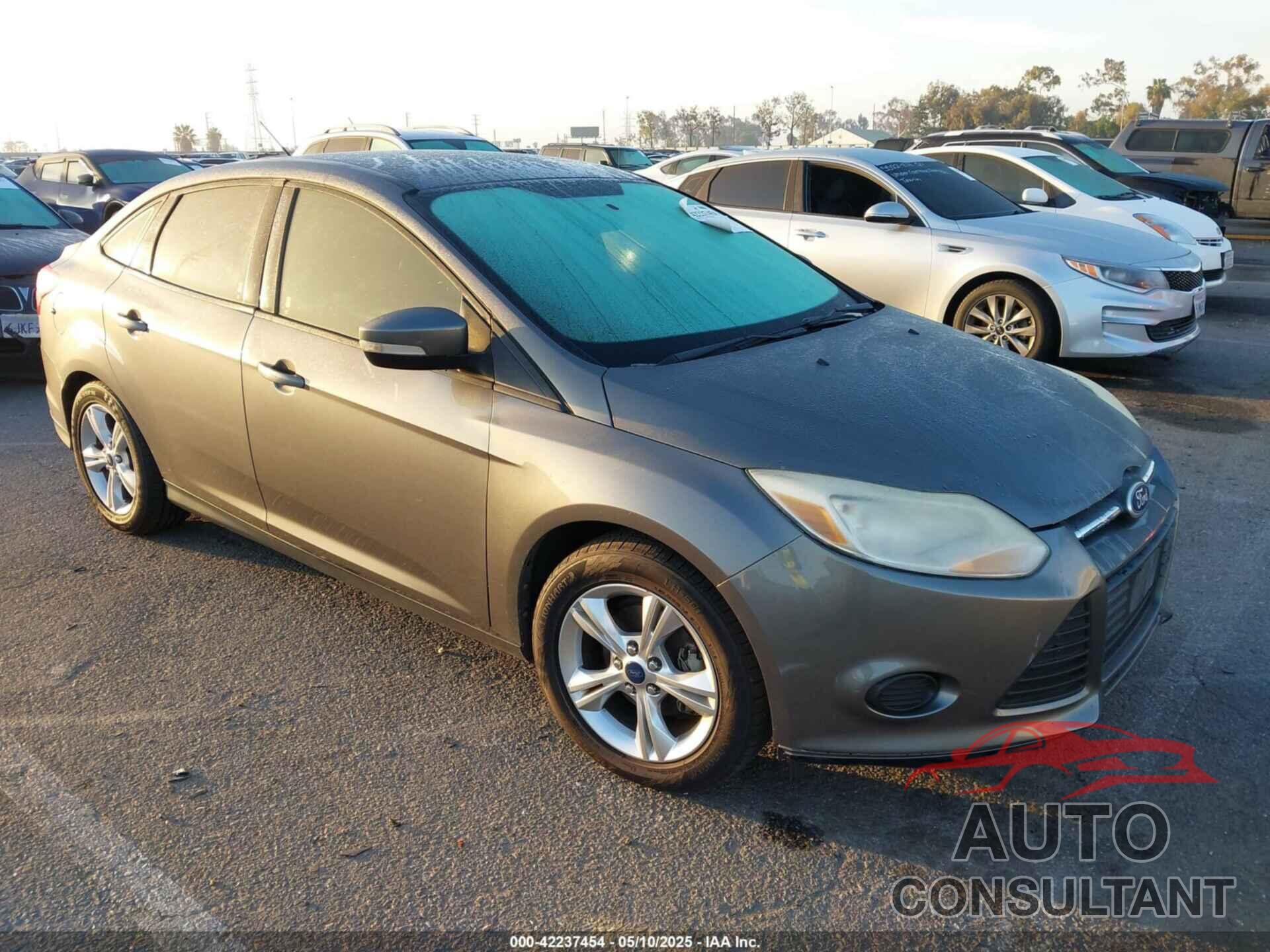 FORD FOCUS 2014 - 1FADP3F27EL111275