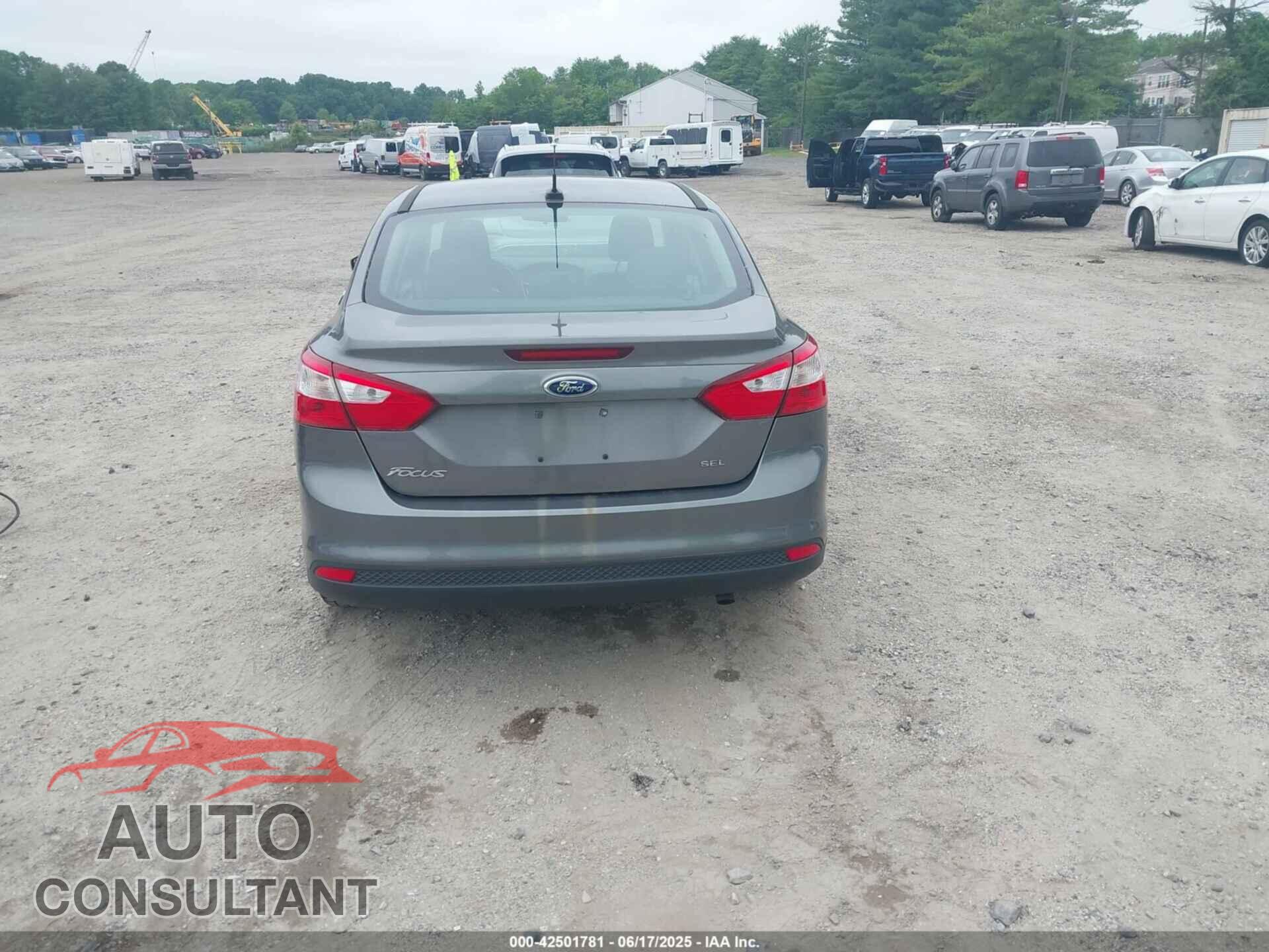 FORD FOCUS 2012 - 1FAHP3H20CL330879