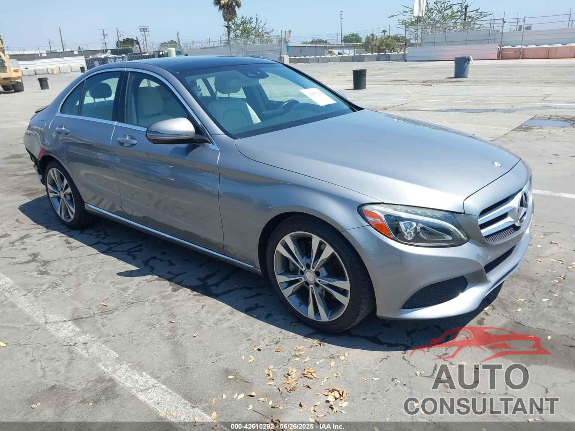 MERCEDES-BENZ C 300 2016 - 55SWF4JB3GU155037