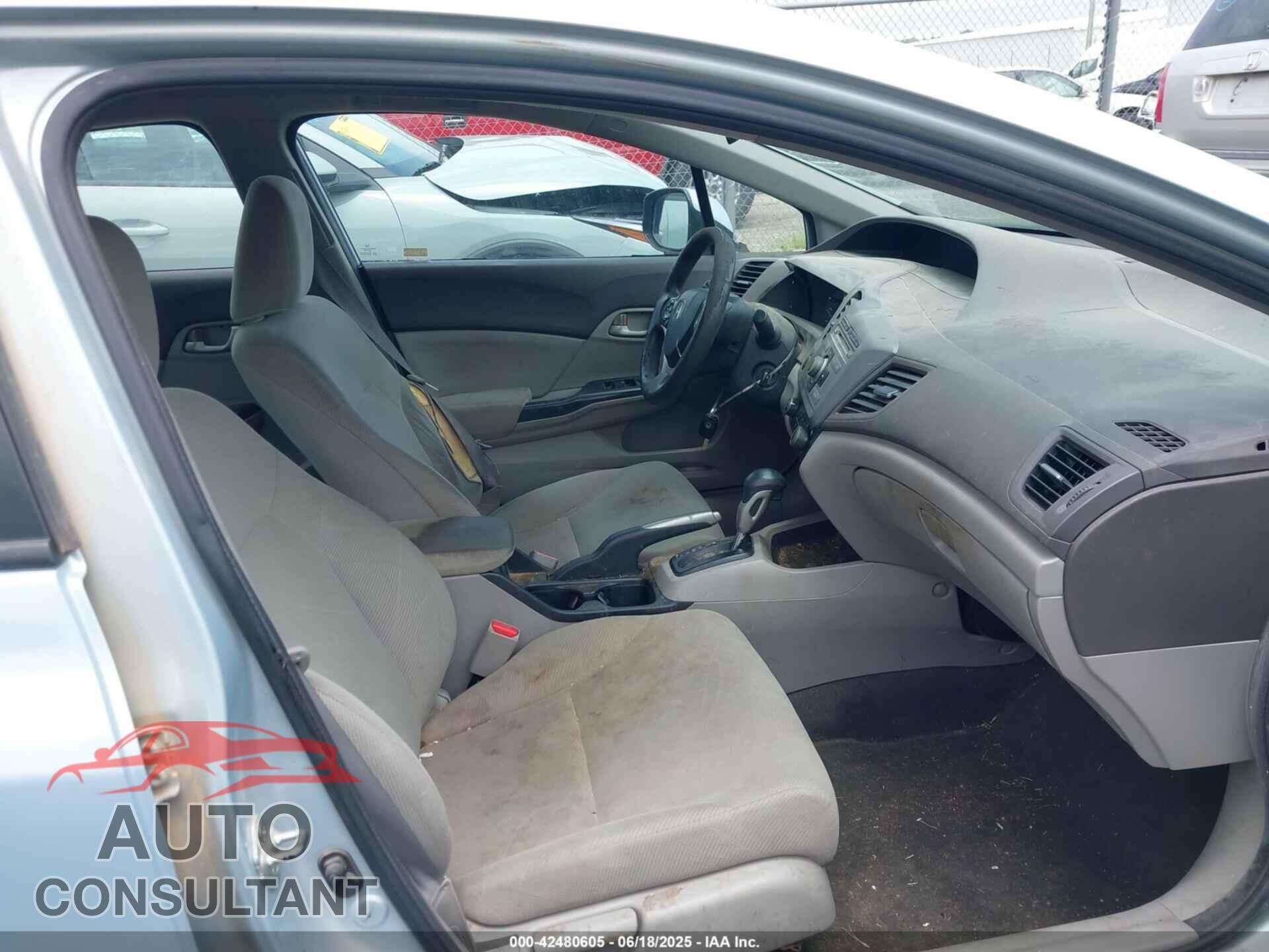HONDA CIVIC 2012 - 2HGFB2F51CH555477