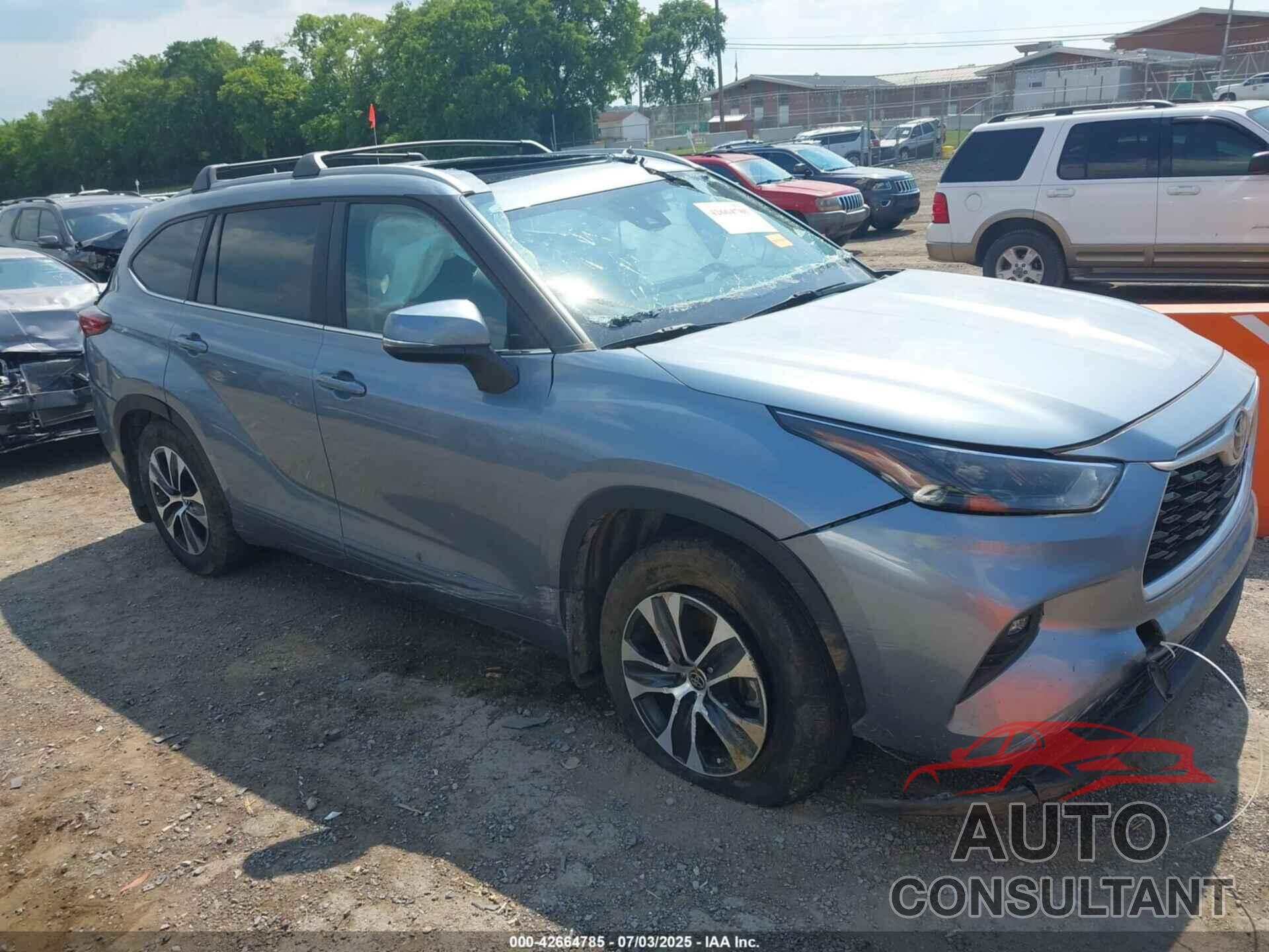 TOYOTA HIGHLANDER 2023 - 5TDKDRBH1PS008698