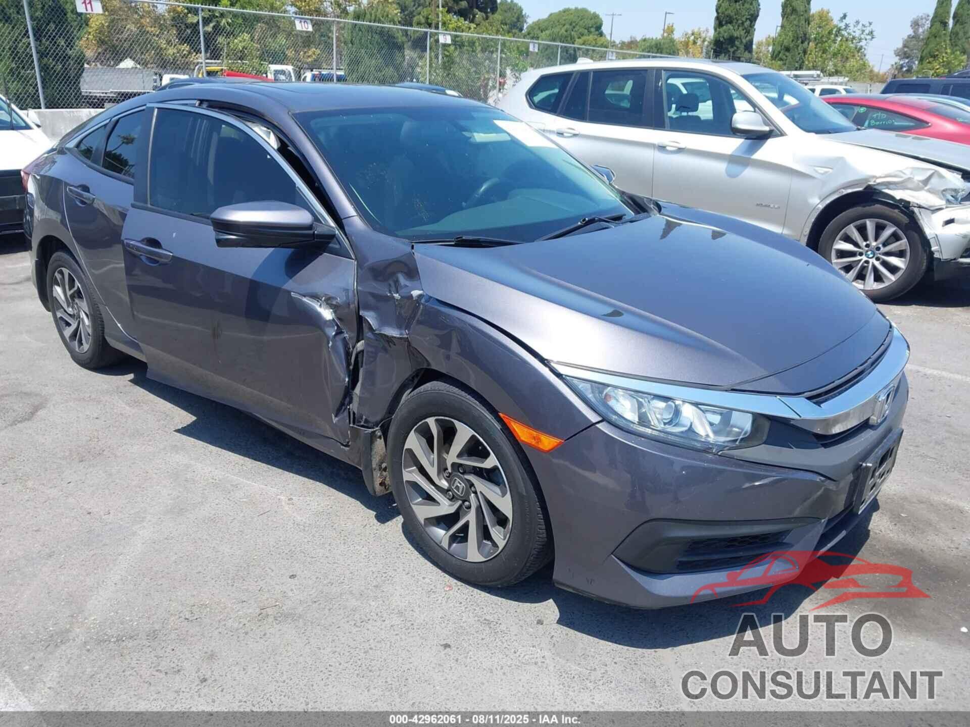 HONDA CIVIC 2017 - 2HGFC2F78HH554378