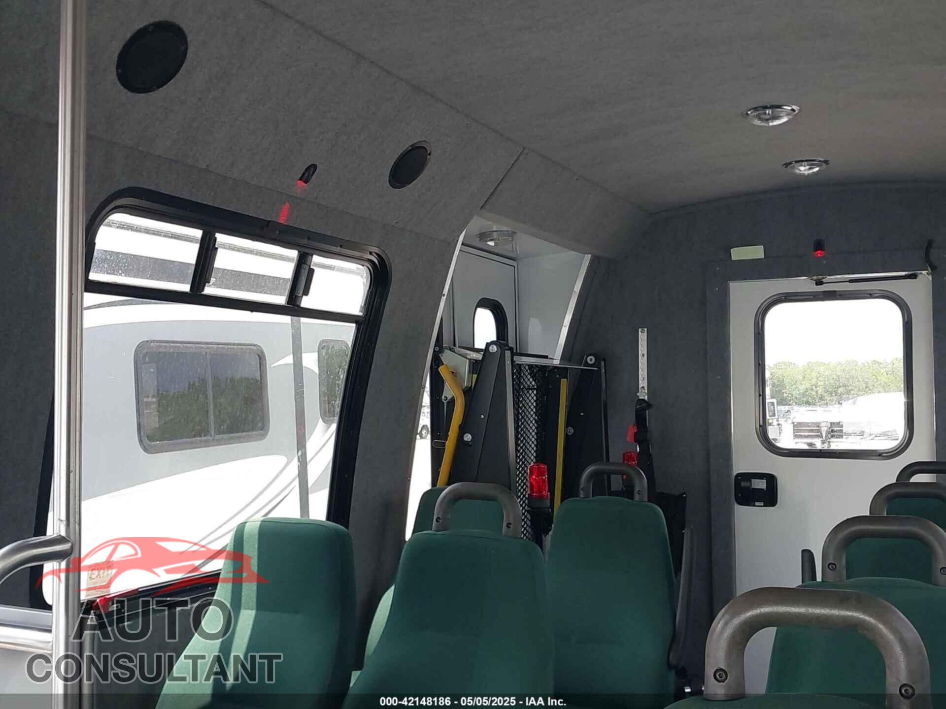 FORD E-350 CUTAWAY 2011 - 1FDWE3FL3BDB15178