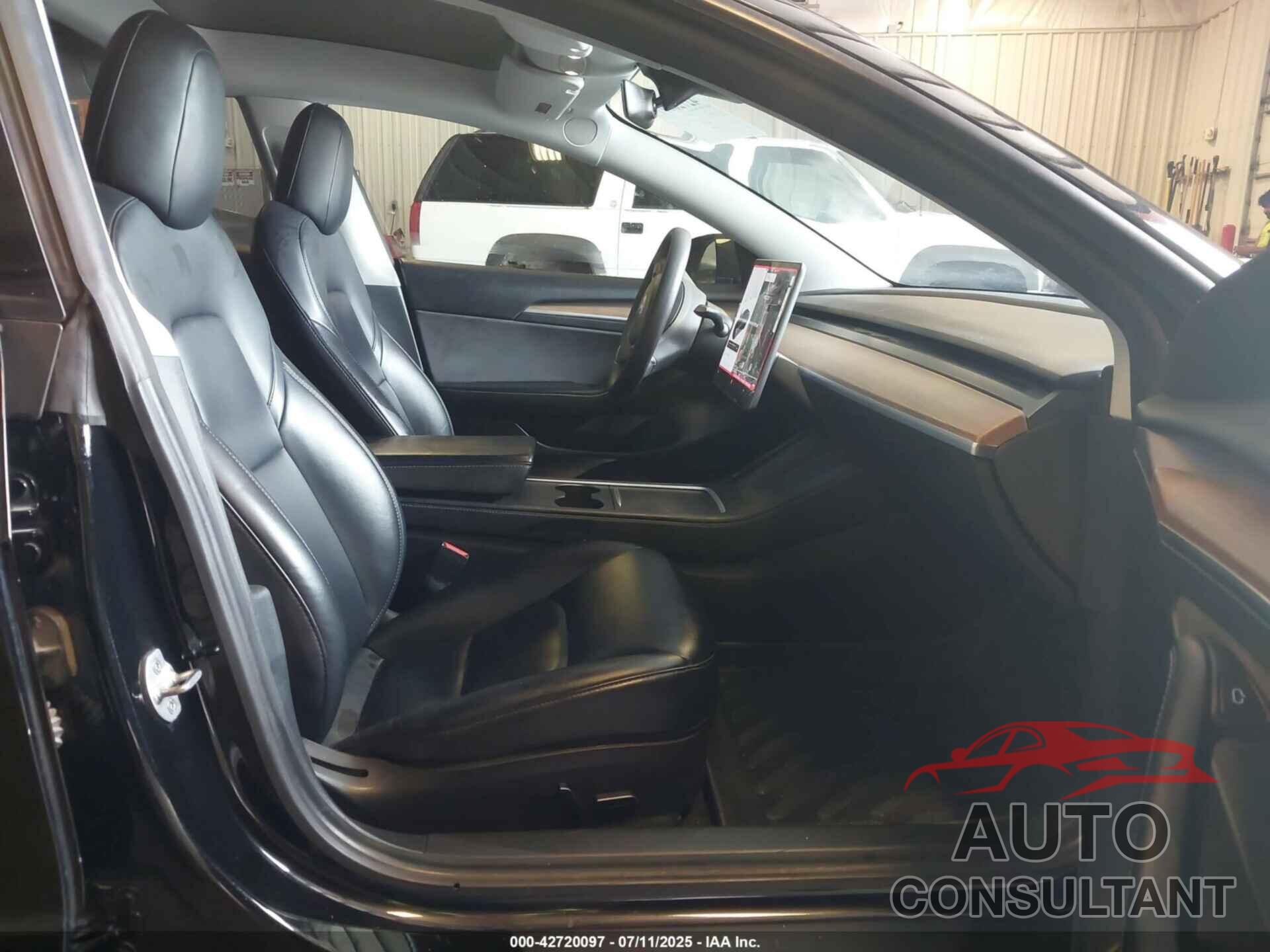 TESLA MODEL 3 2021 - 5YJ3E1EB7MF049525