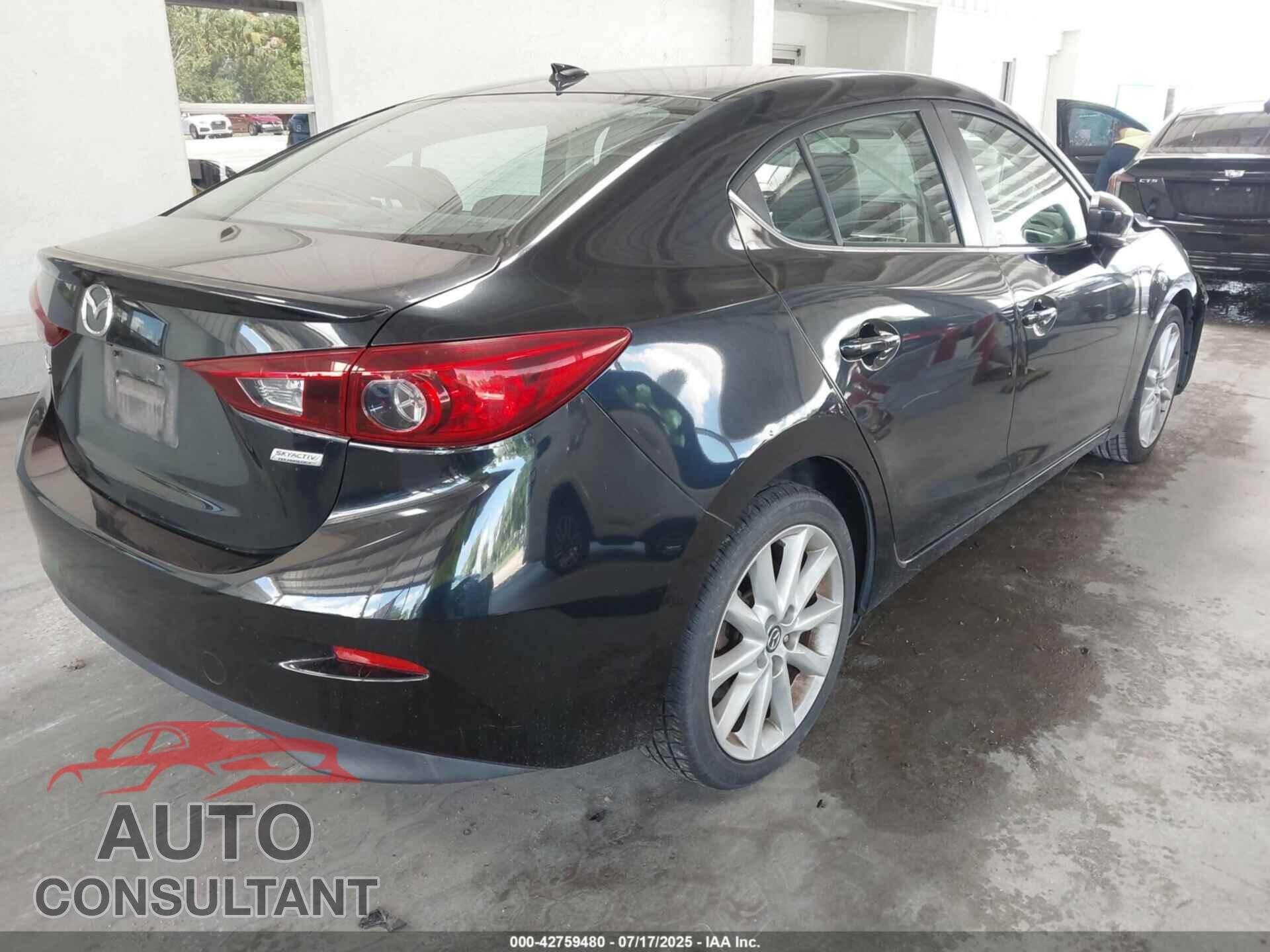 MAZDA MAZDA3 2017 - 3MZBN1V77HM102388