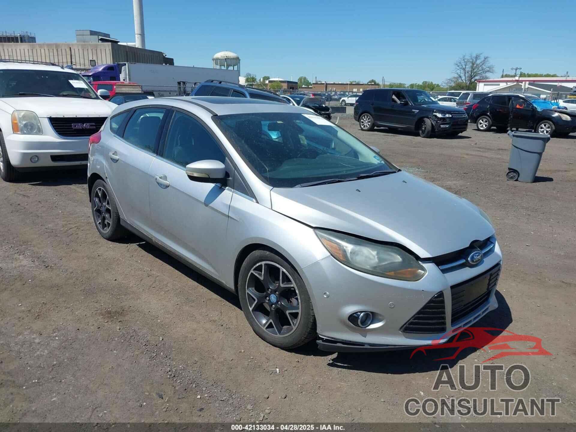 FORD FOCUS 2012 - 1FAHP3N28CL149792