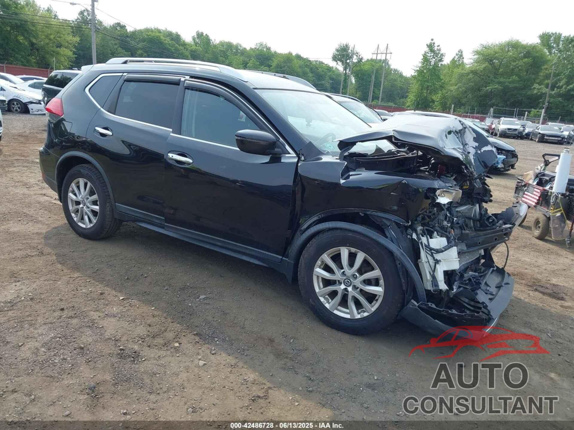 NISSAN ROGUE 2017 - KNMAT2MV6HP613577
