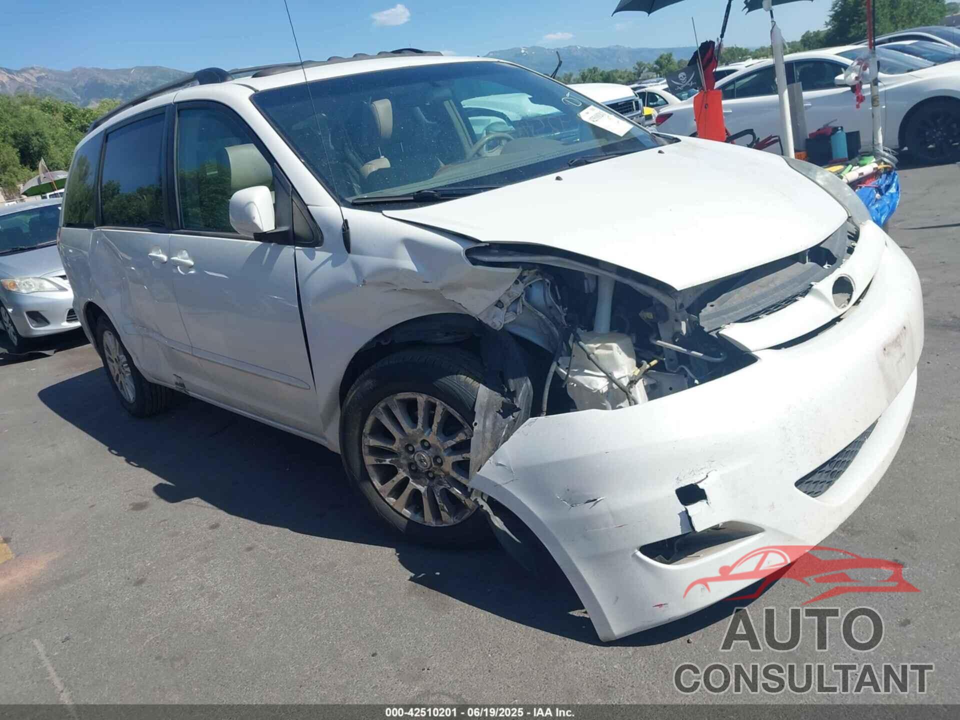 TOYOTA SIENNA 2010 - 5TDYK4CC3AS294129