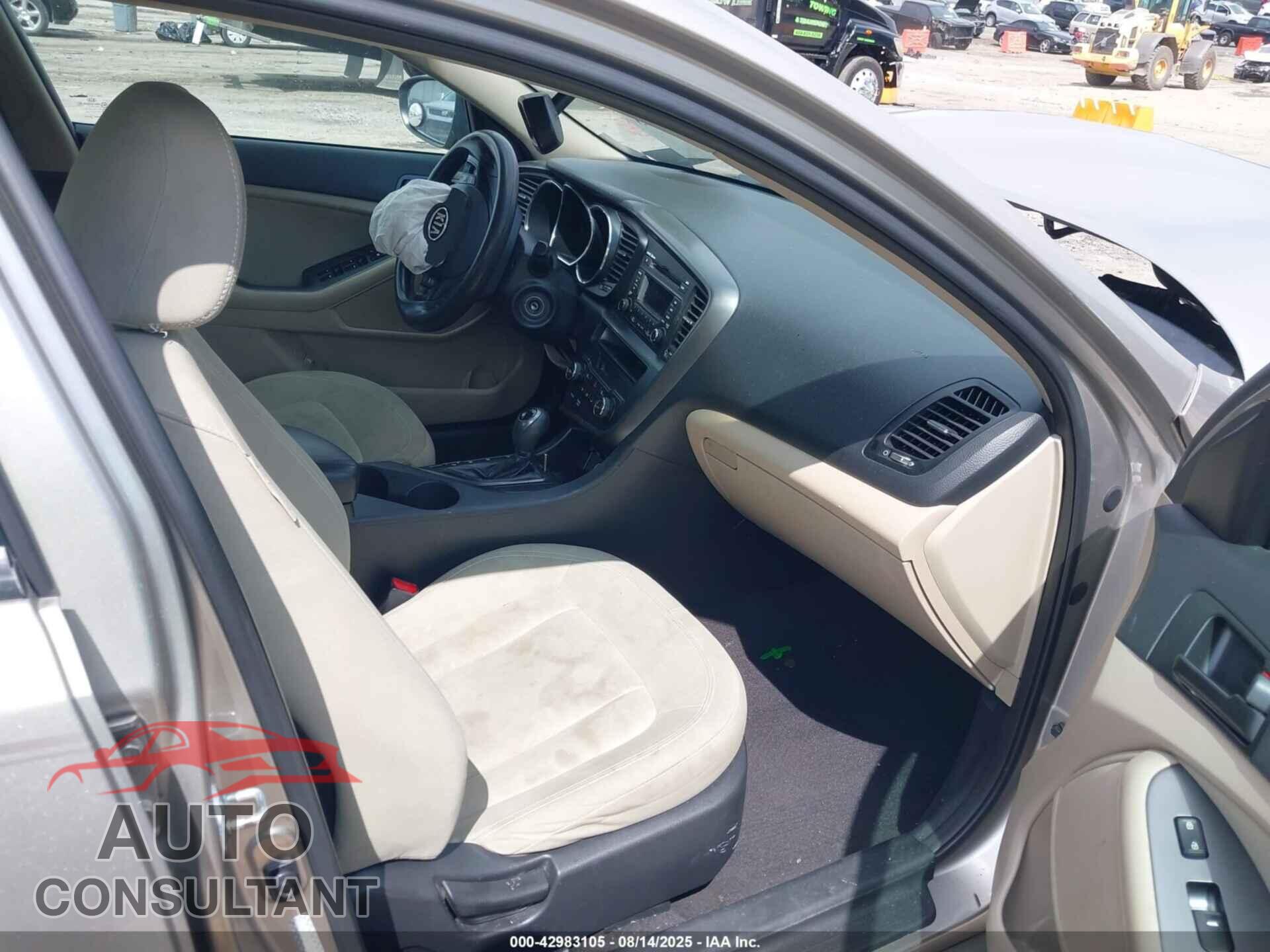 KIA OPTIMA 2011 - KNAGM4A79B5137009
