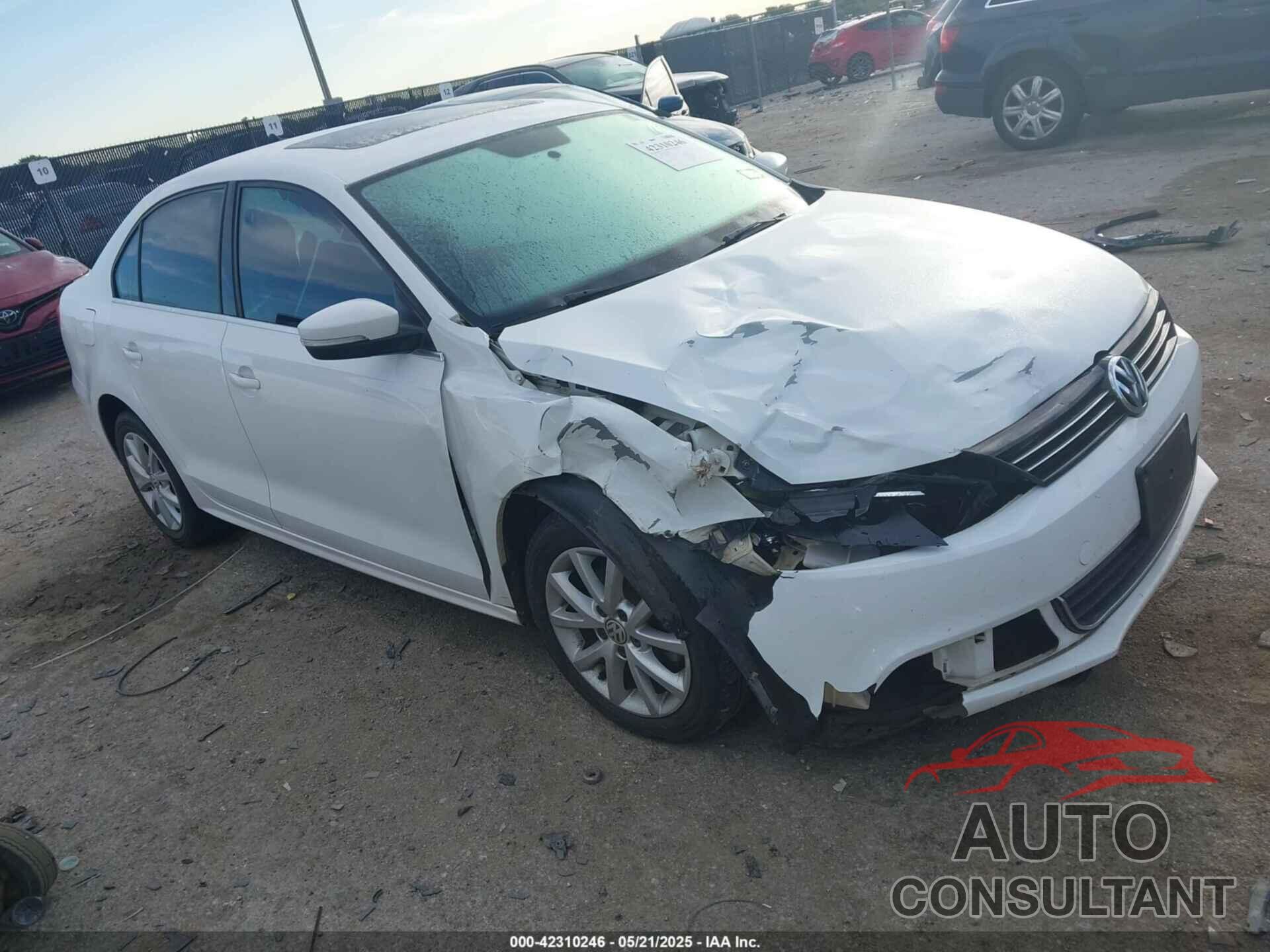 VOLKSWAGEN JETTA 2013 - 3VWDX7AJ9DM447830