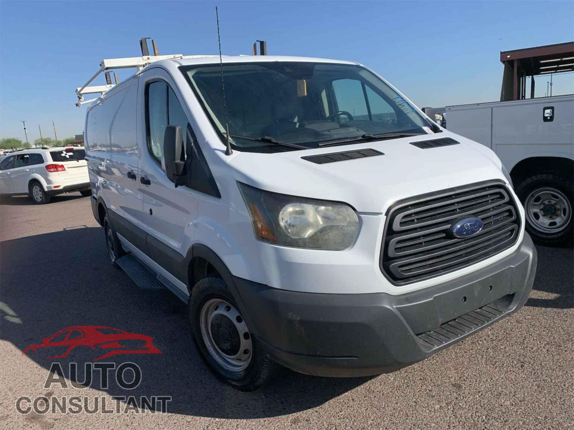 FORD TRANSIT 2017 - 1FTYR1YM0HKB43567