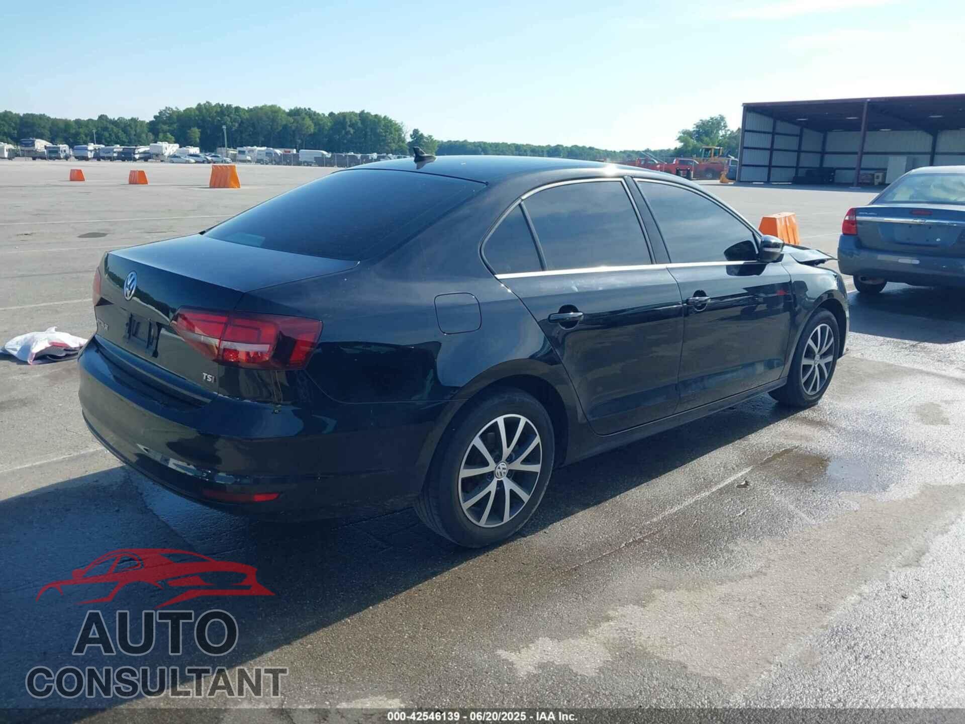 VOLKSWAGEN JETTA 2017 - 3VWDB7AJ7HM399345