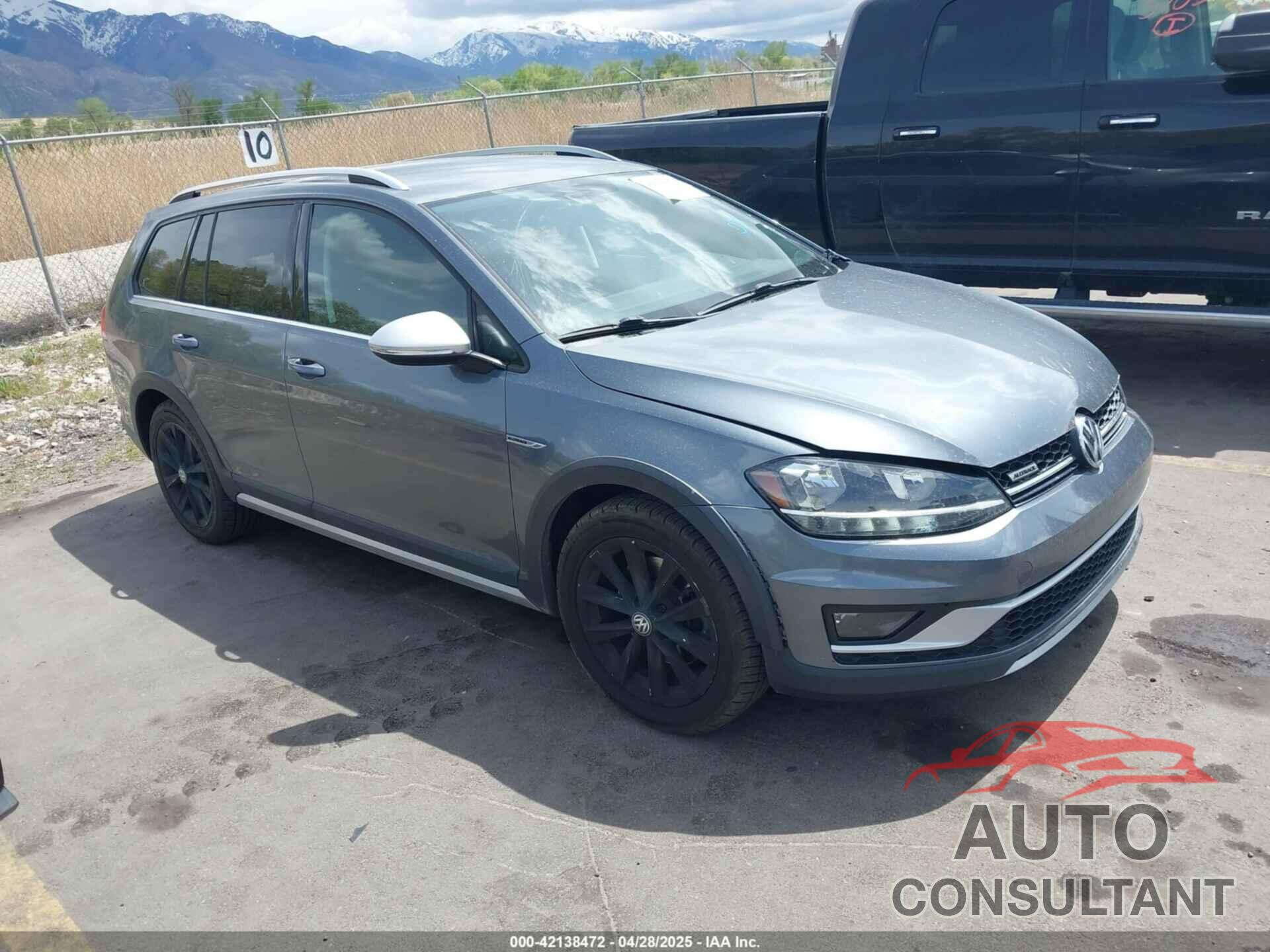 VOLKSWAGEN GOLF ALLTRACK 2018 - 3VWH17AU5JM768093