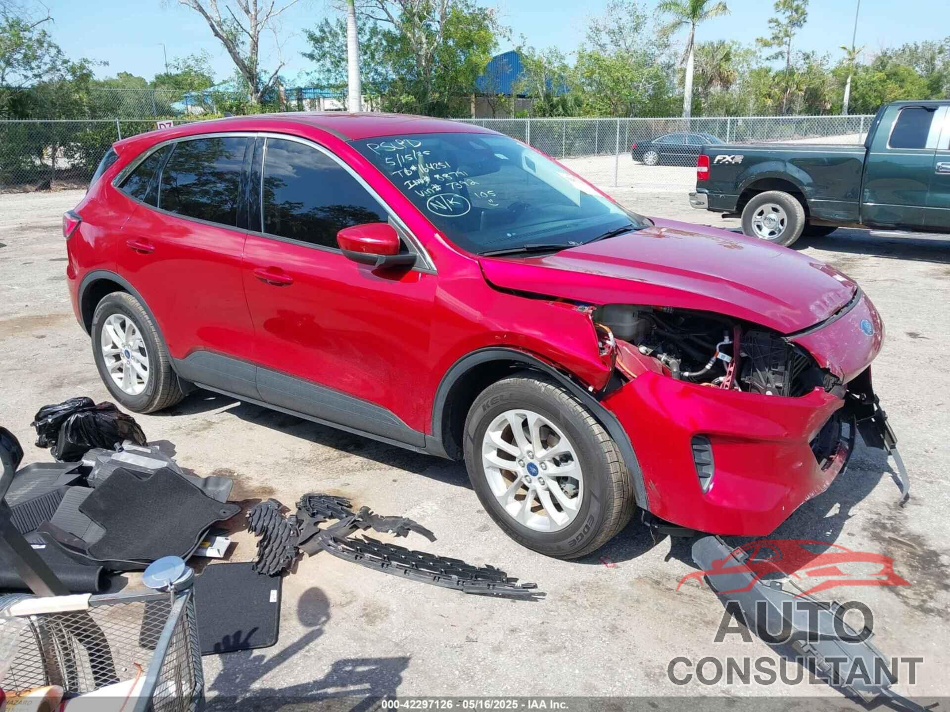 FORD ESCAPE 2021 - 1FMCU0BZ1MUA27392
