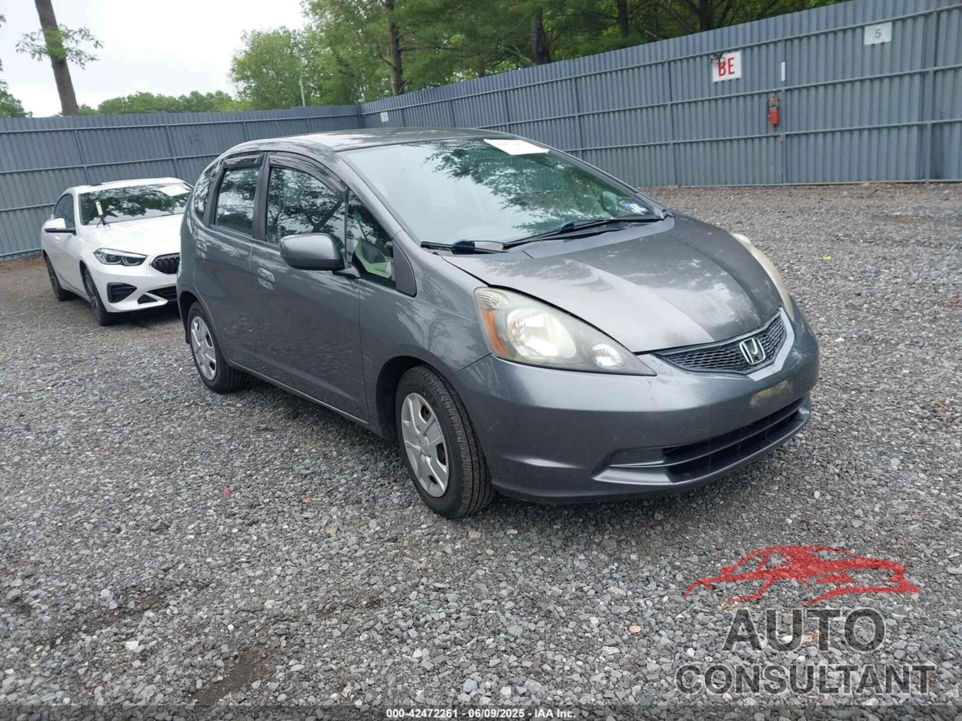 HONDA FIT 2013 - JHMGE8H32DC082605