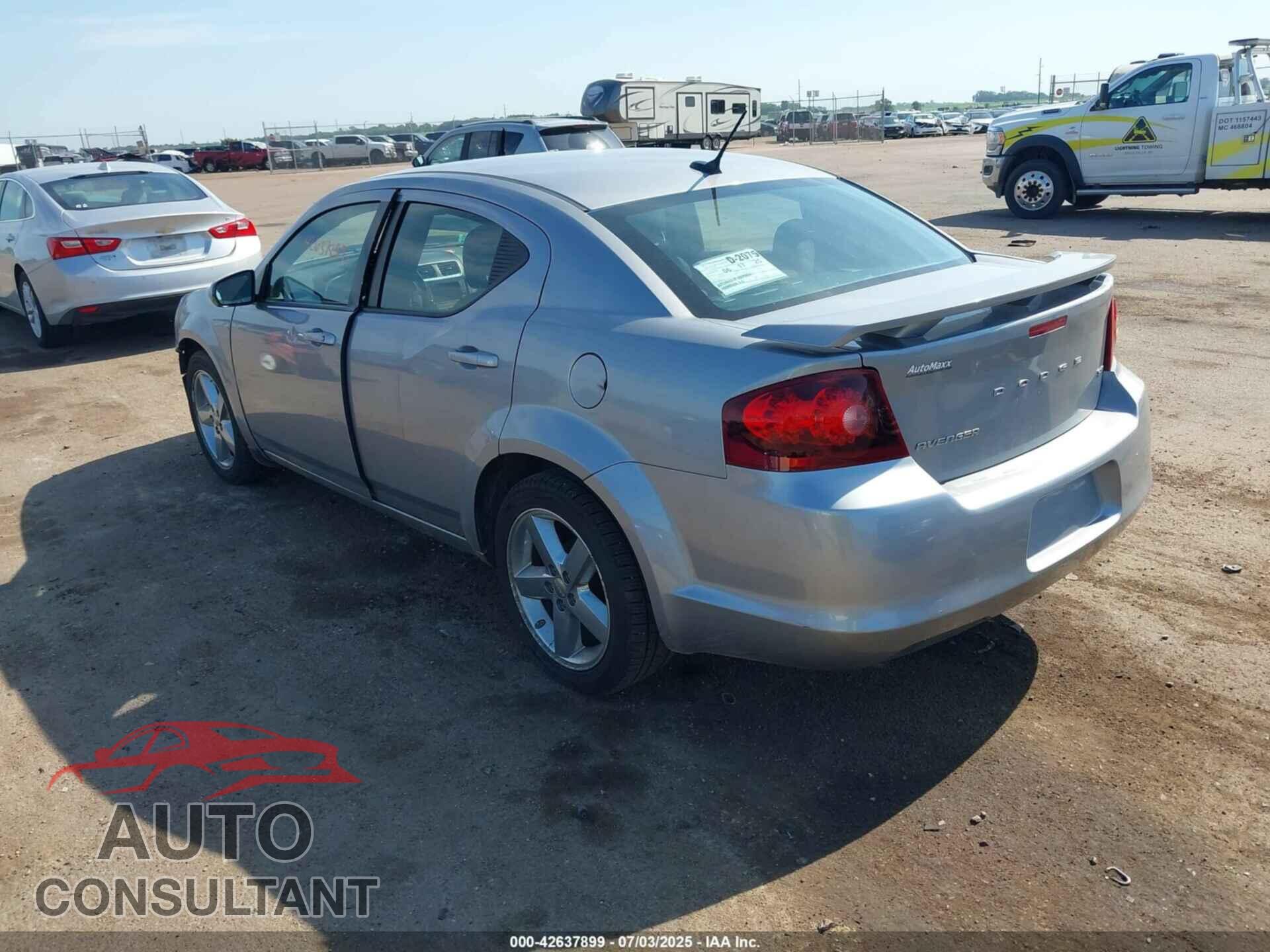 DODGE AVENGER 2013 - 1C3CDZCB5DN548575