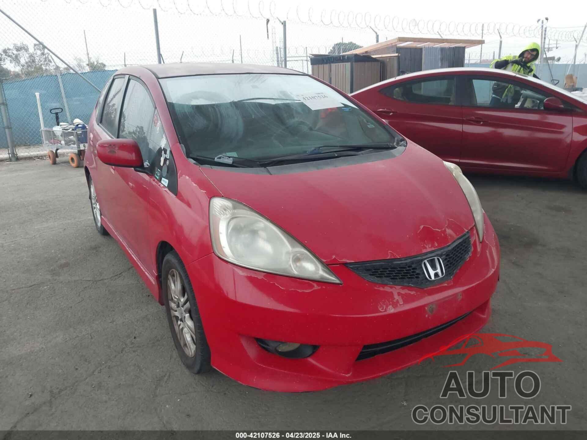HONDA FIT 2010 - JHMGE8G41AC019579