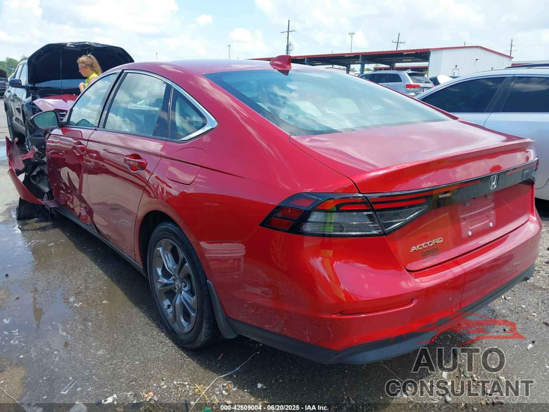 HONDA ACCORD 2023 - 1HGCY1F39PA013400