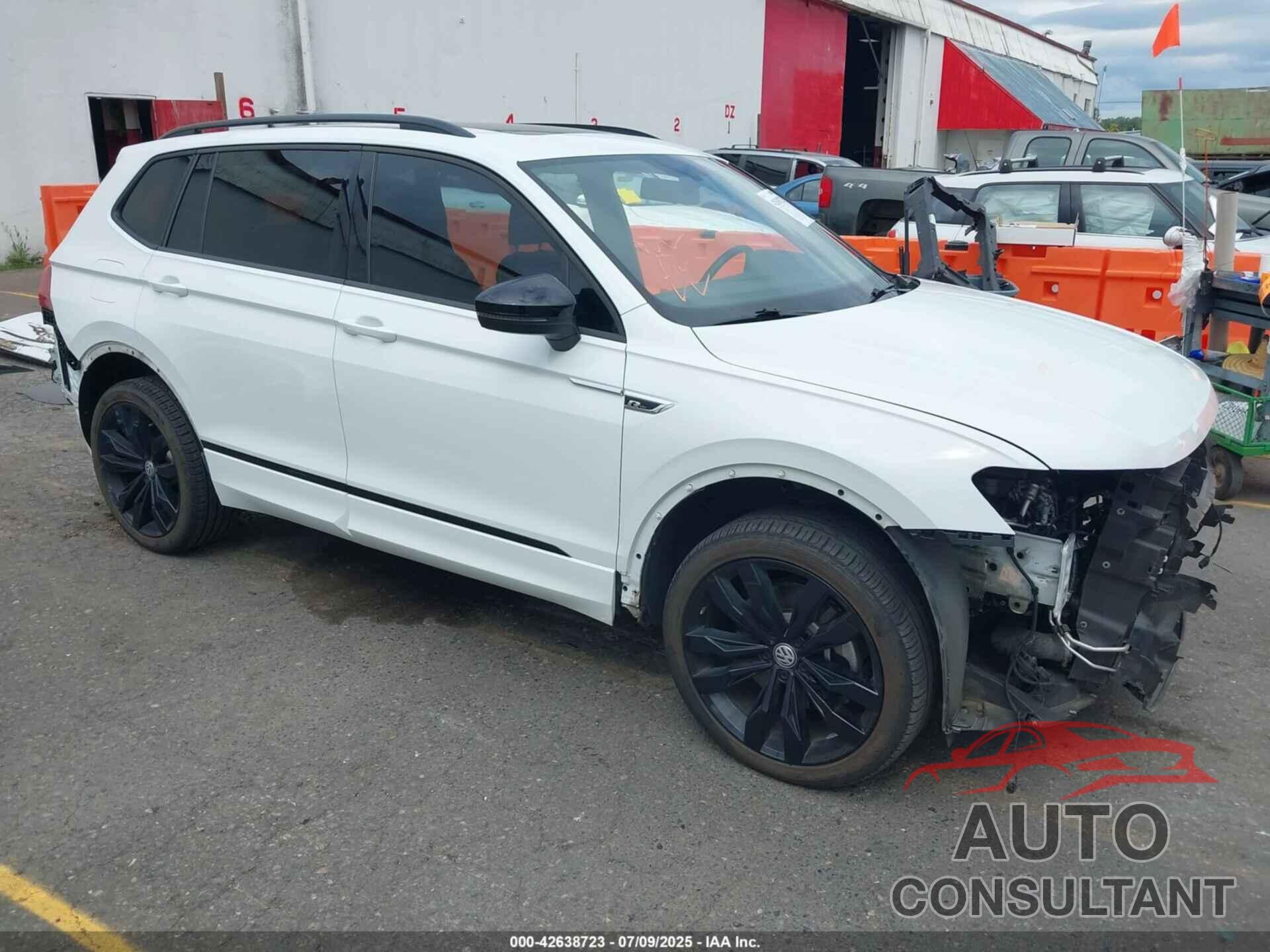 VOLKSWAGEN TIGUAN 2021 - 3VV2B7AX8MM065822